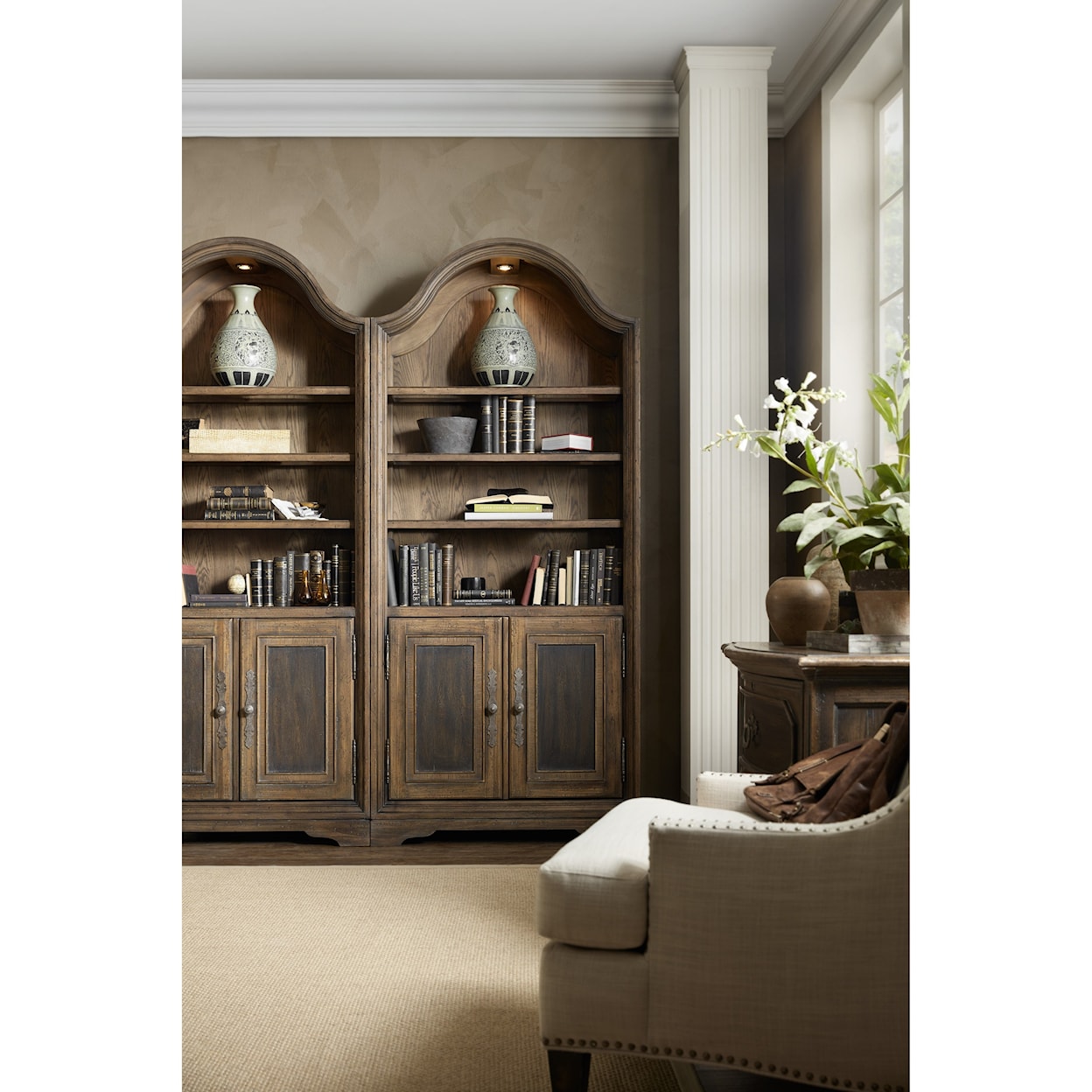 Hooker Furniture Hill Country Bunching Bookcase