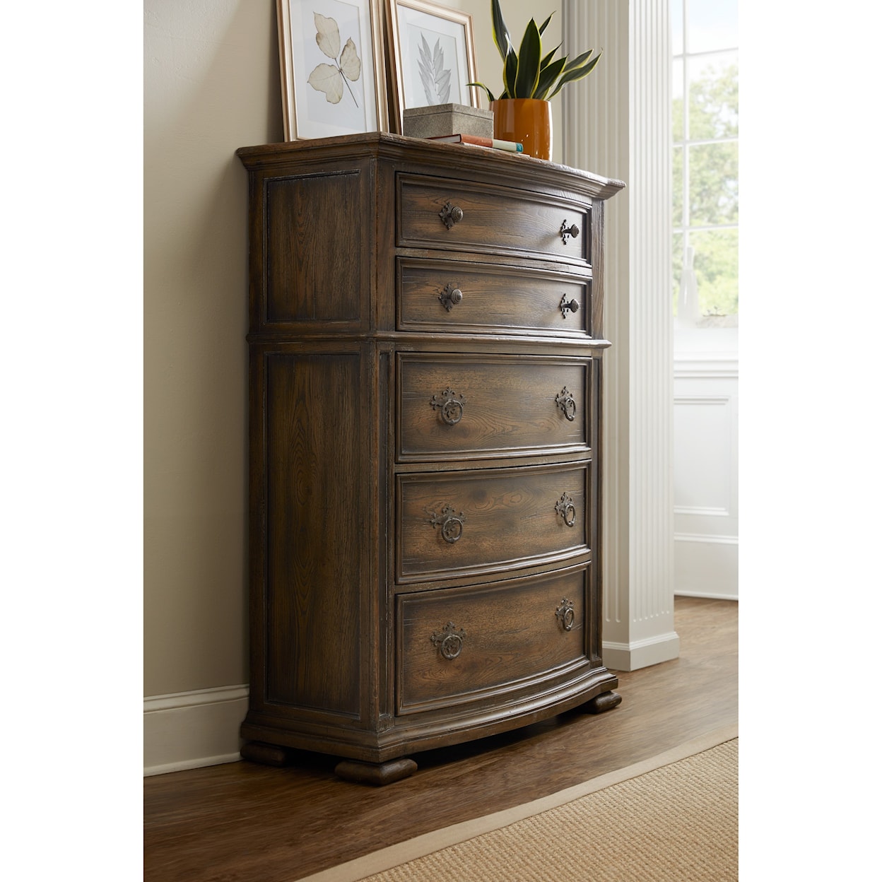 Hooker Furniture Hill Country Traditional Five-Drawer Chest