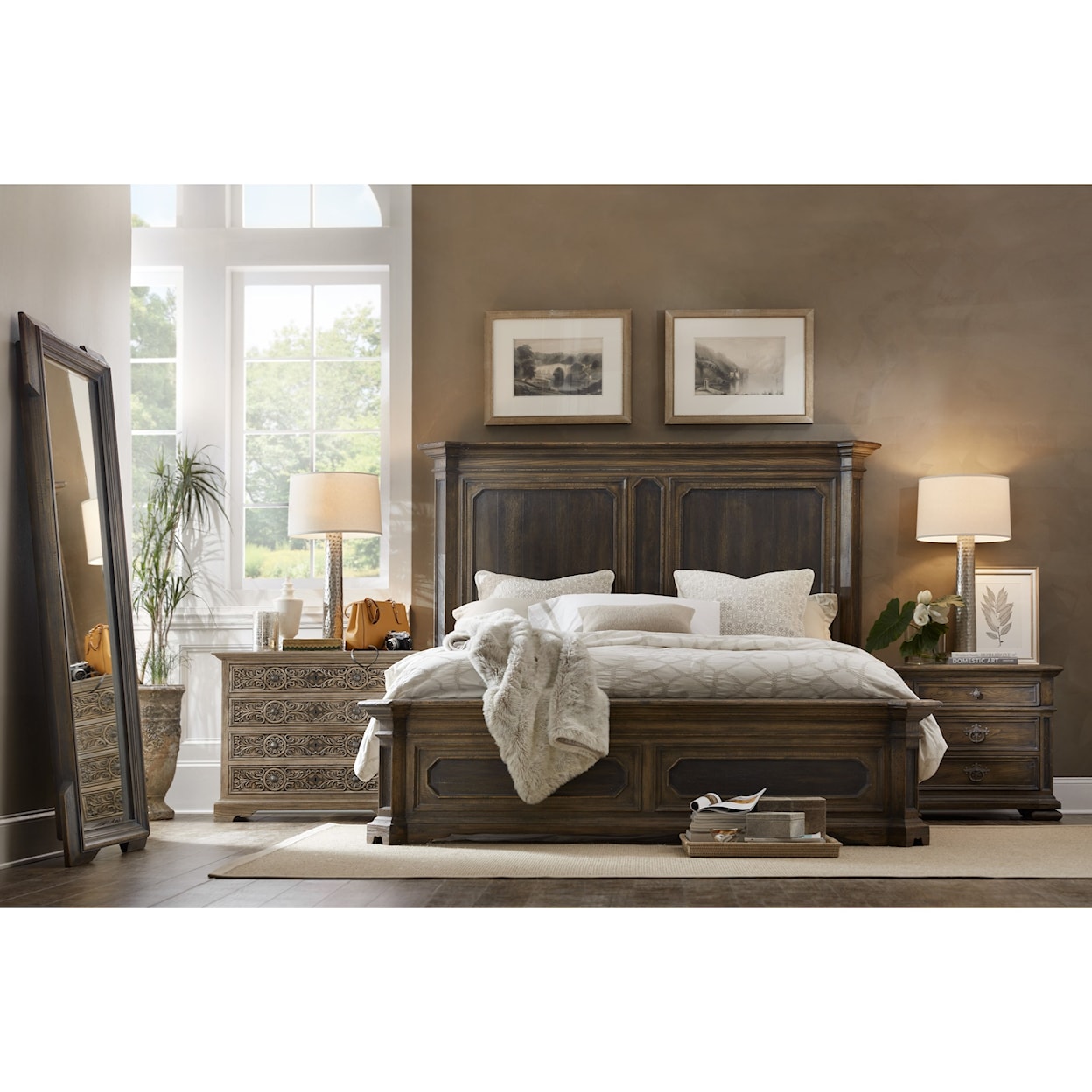 Hooker Furniture Hill Country Woodcreek Queen Mansion Bed