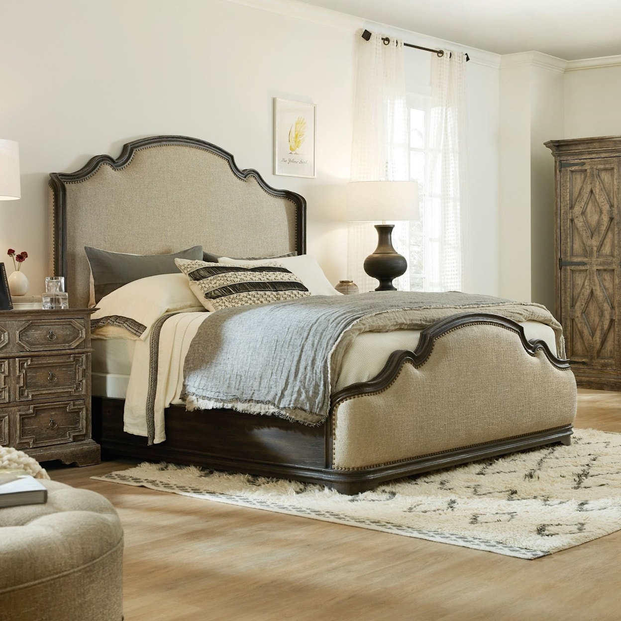 Hooker Furniture La Grange King Upholstered Bed