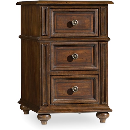Traditional 3-Drawer Chairside Chest