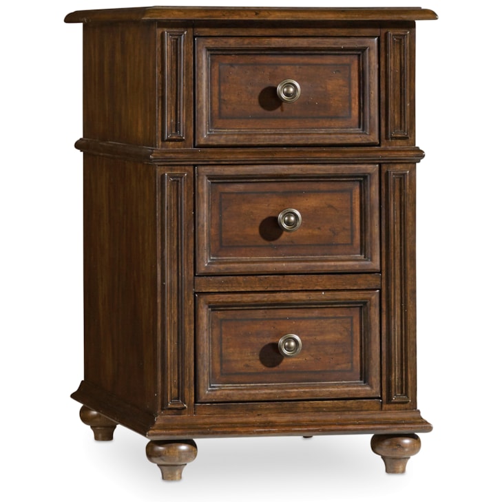 Hooker Furniture Leesburg 3-Drawer Chairside Chest