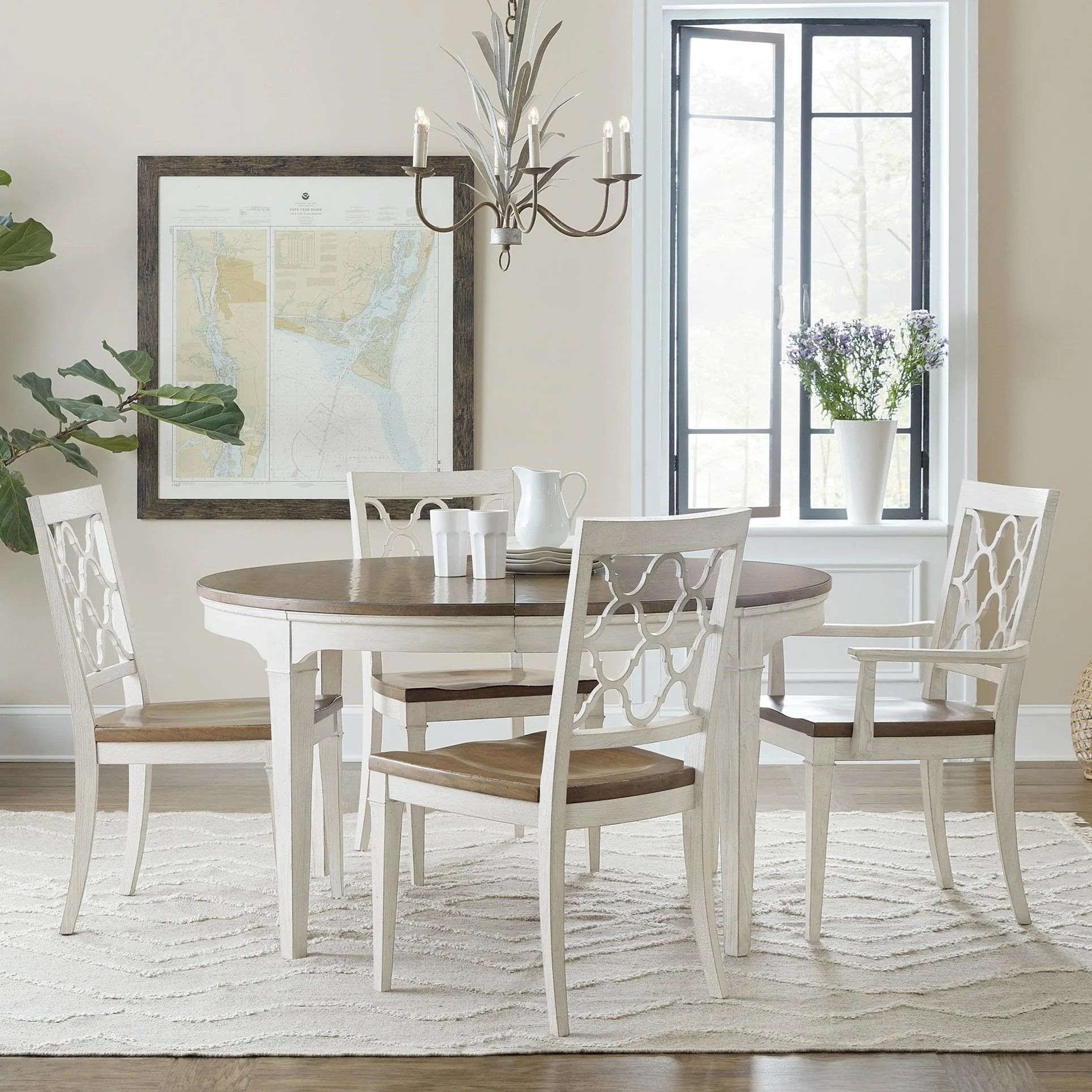 Hooker Furniture Montebello 5Piece Dining Set with Round Table