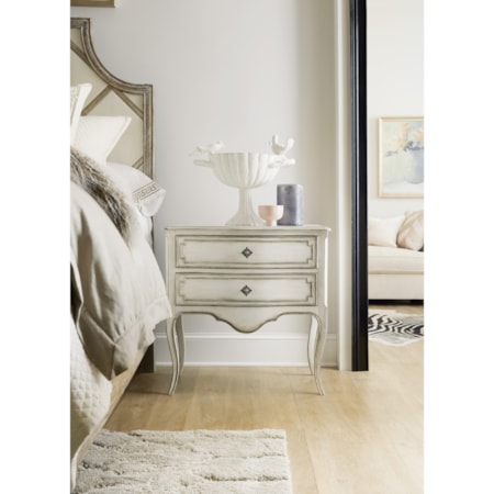 Coco En Blanc Nightstand