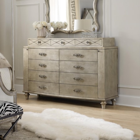 11-Drawer Dresse