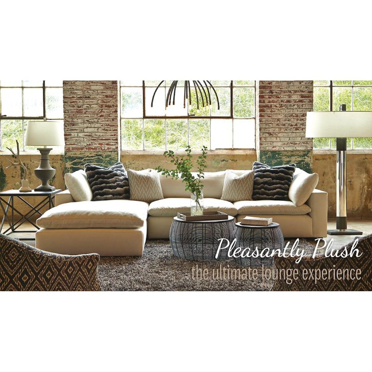 Huntington House Xavier Sectional Sofa Group