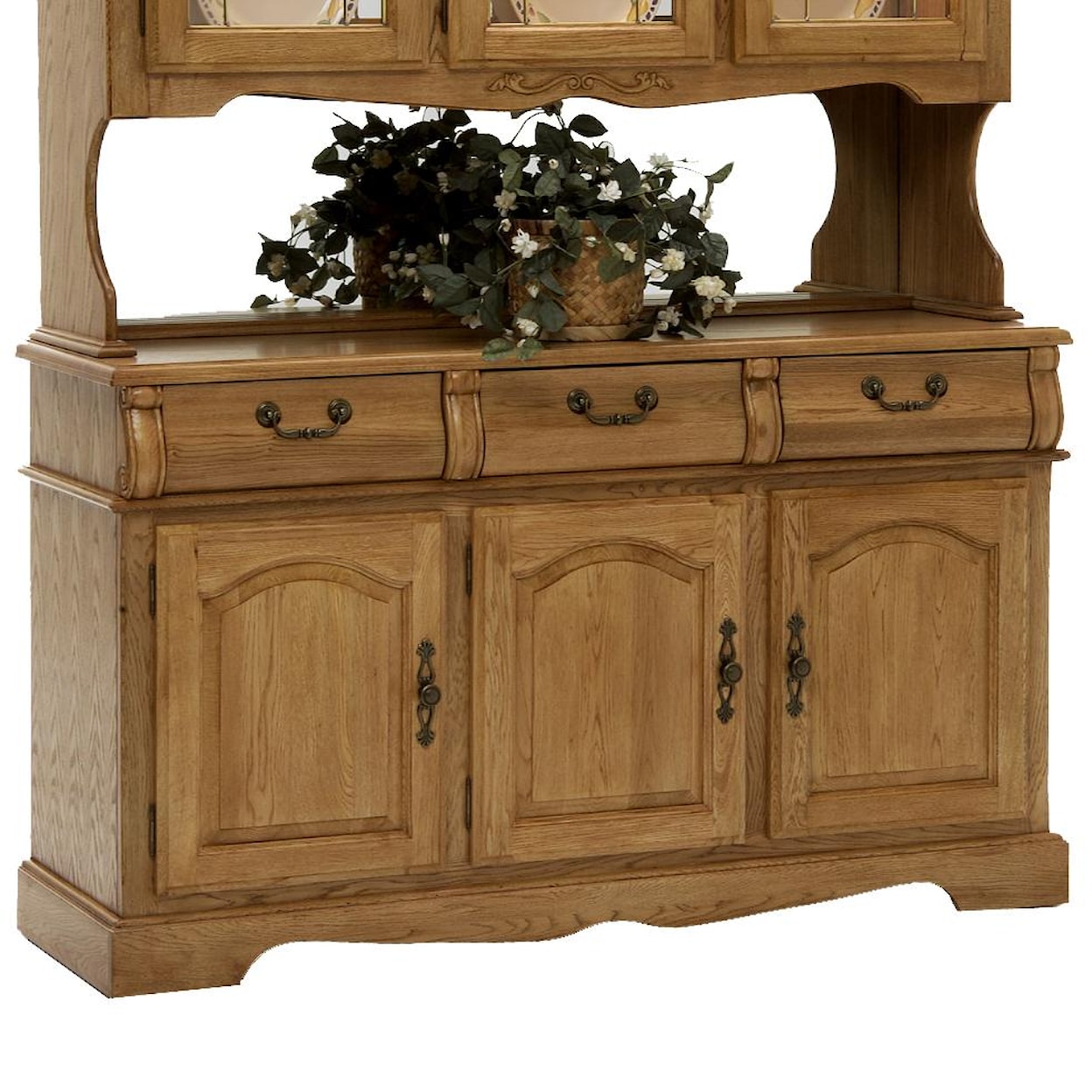 Intercon Classic Oak 3-Door, 3-Drawer 60" Buffet