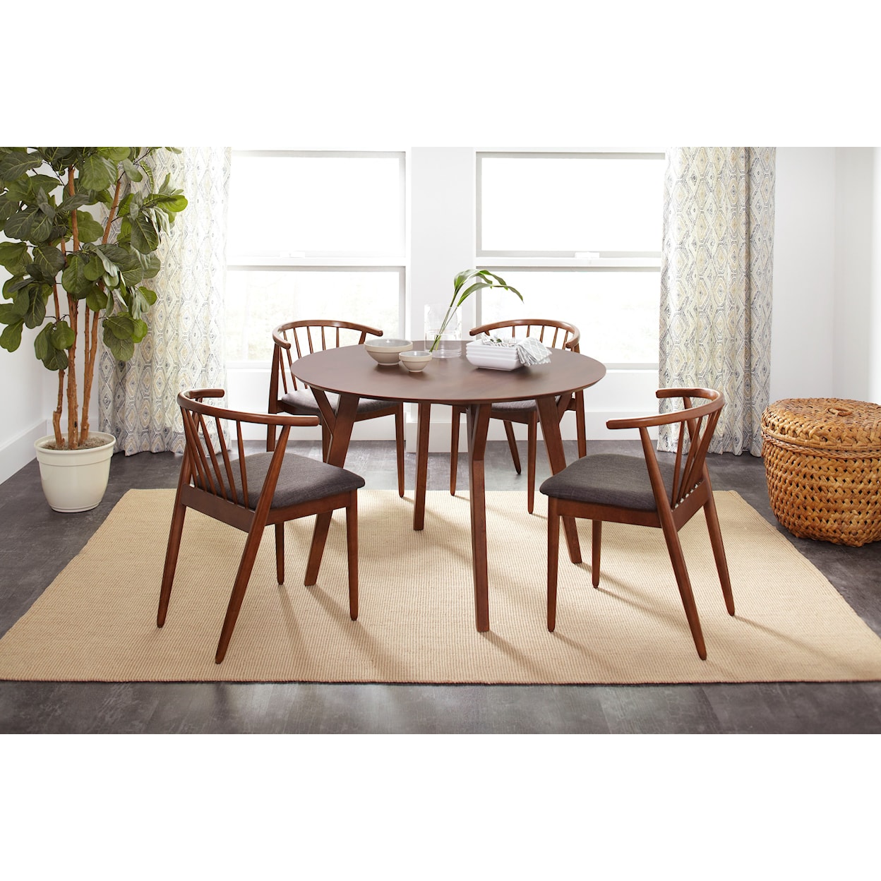 VFM Signature Copenhagen Round Dining Table and Chair Set