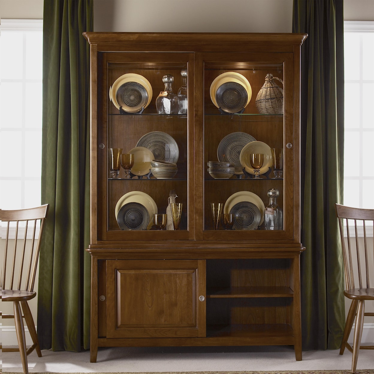 Kincaid Furniture Cherry Park China Cabinet