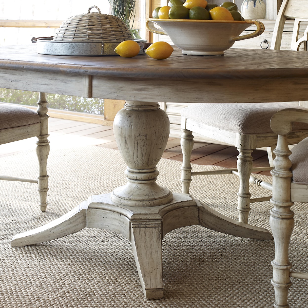 Kincaid Furniture Weatherford Round Dining Table