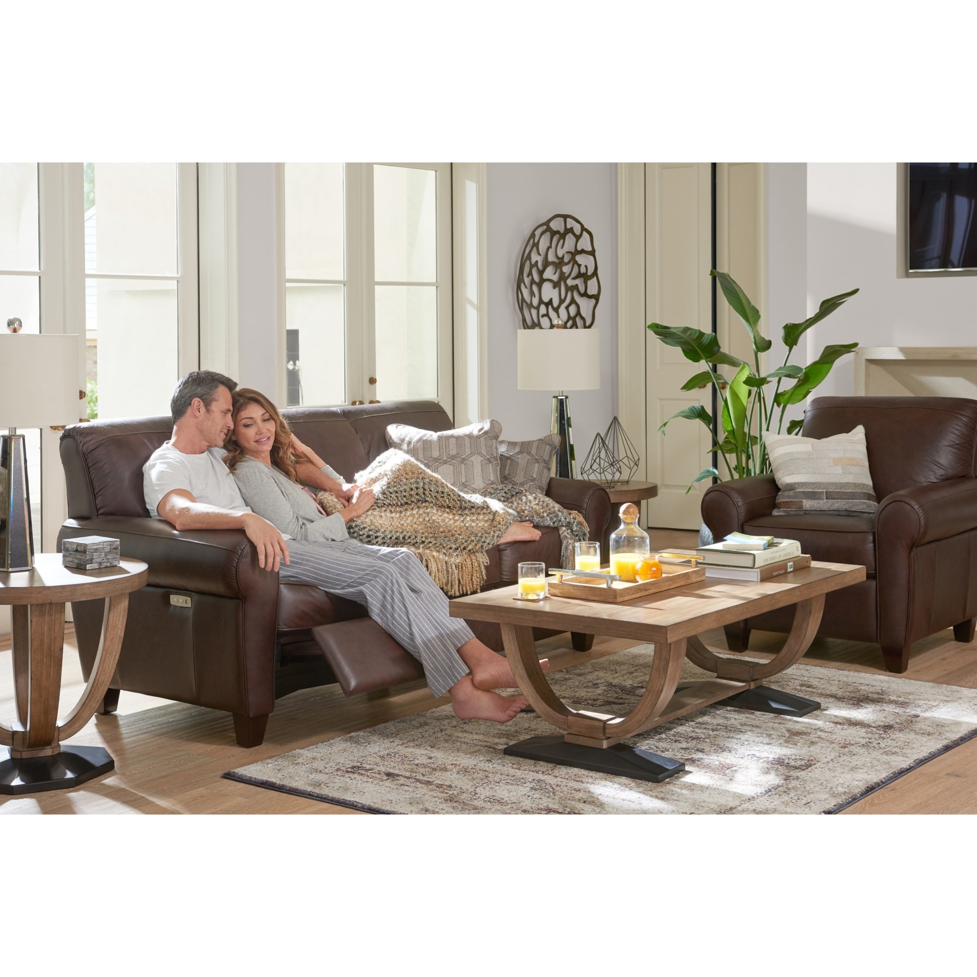 LaZBoy P91899 FL152379 Duo™ Power Reclining Sofa with USB