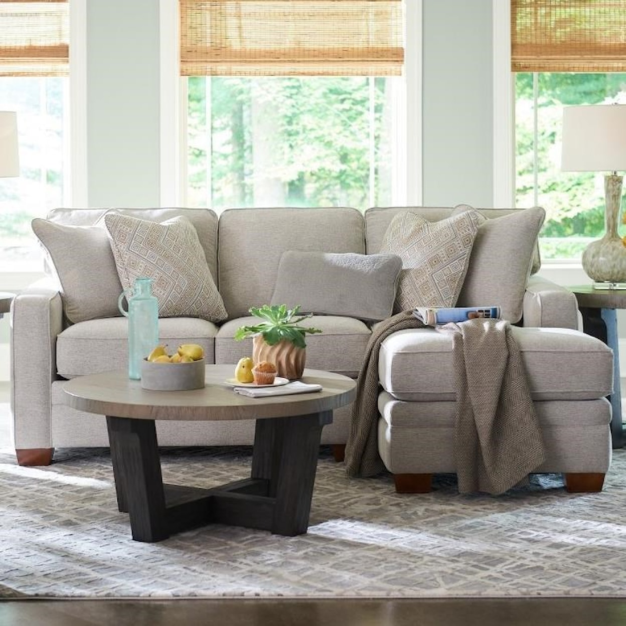 La-Z-Boy Meyer 2-Pc Sectional w/ LAS Chaise