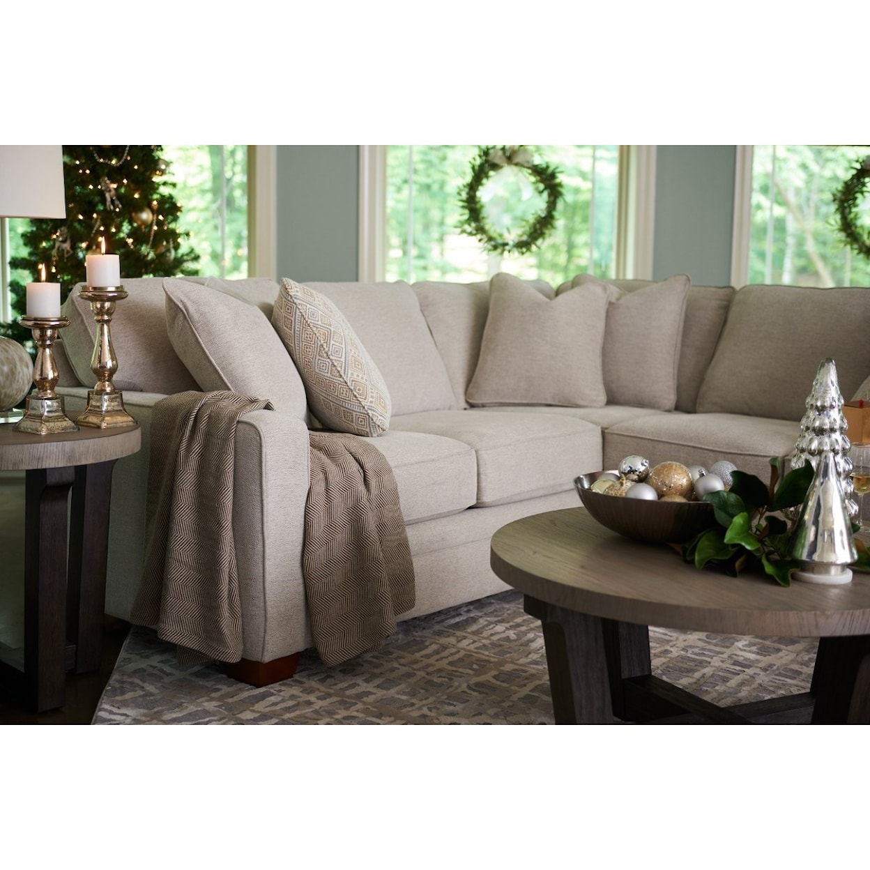 La-Z-Boy Meyer 3-Pc Sectional w/ Corner