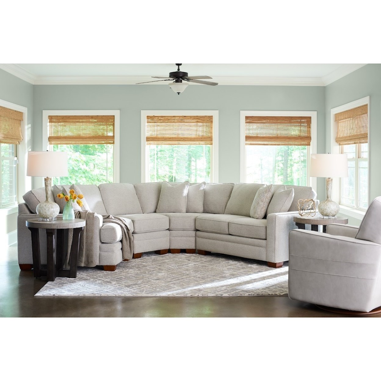 La-Z-Boy Meyer 4-Pc Sectional w/ RAS Cuddler