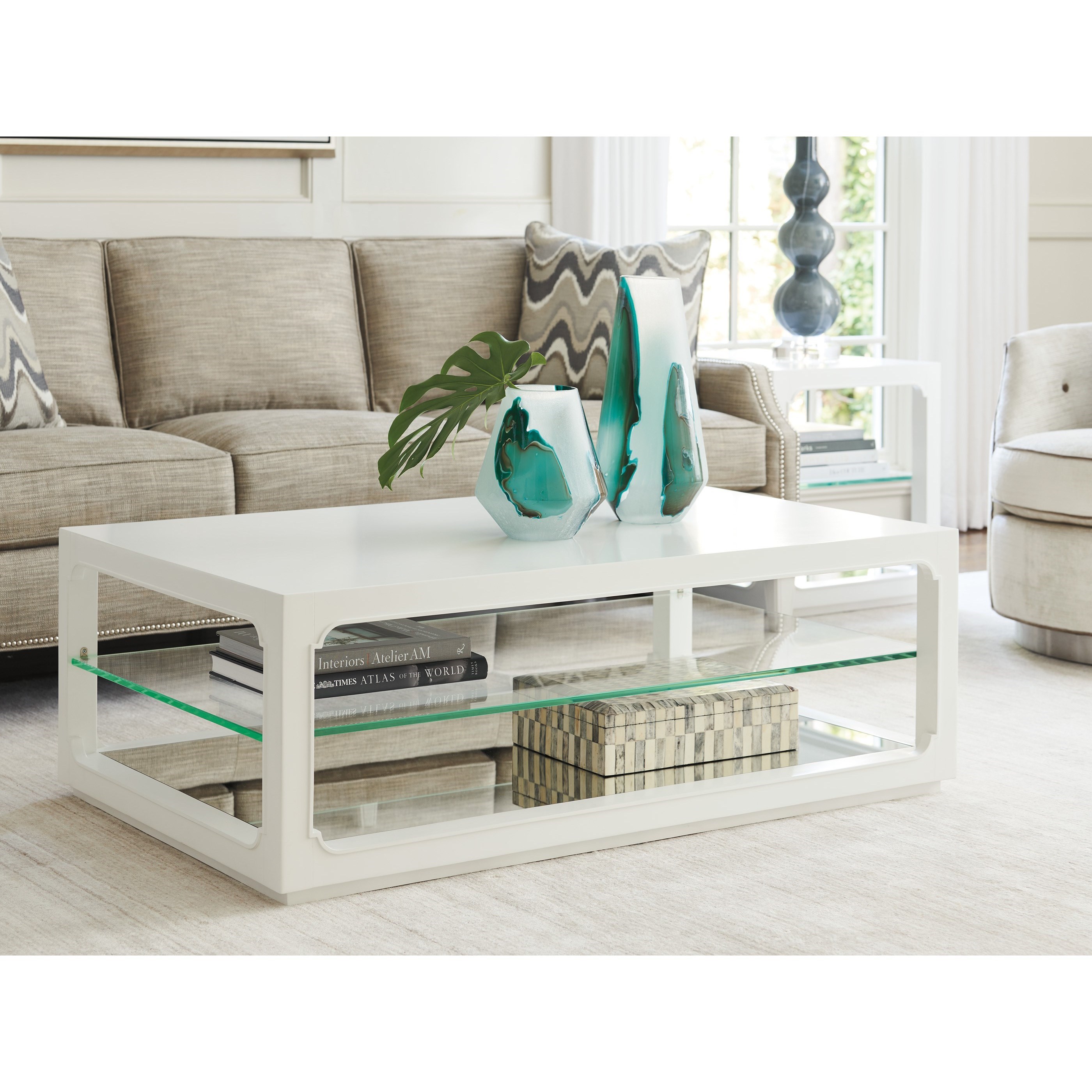 Lexington Avondale 415943 Glenwood Cocktail Table with 1 Glass Shelf