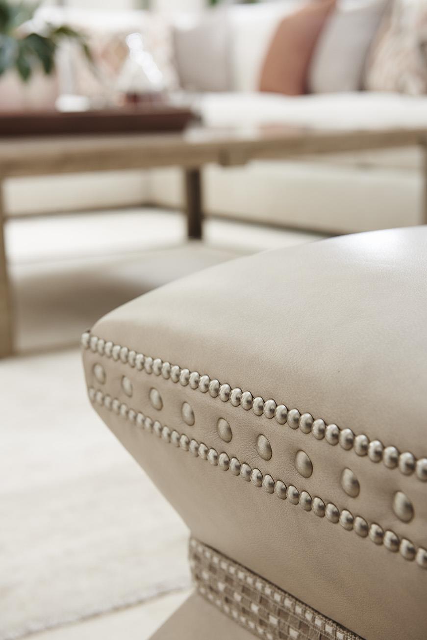 Lexington LAUREL CANYON Wheatley Ottoman (Married Cover)