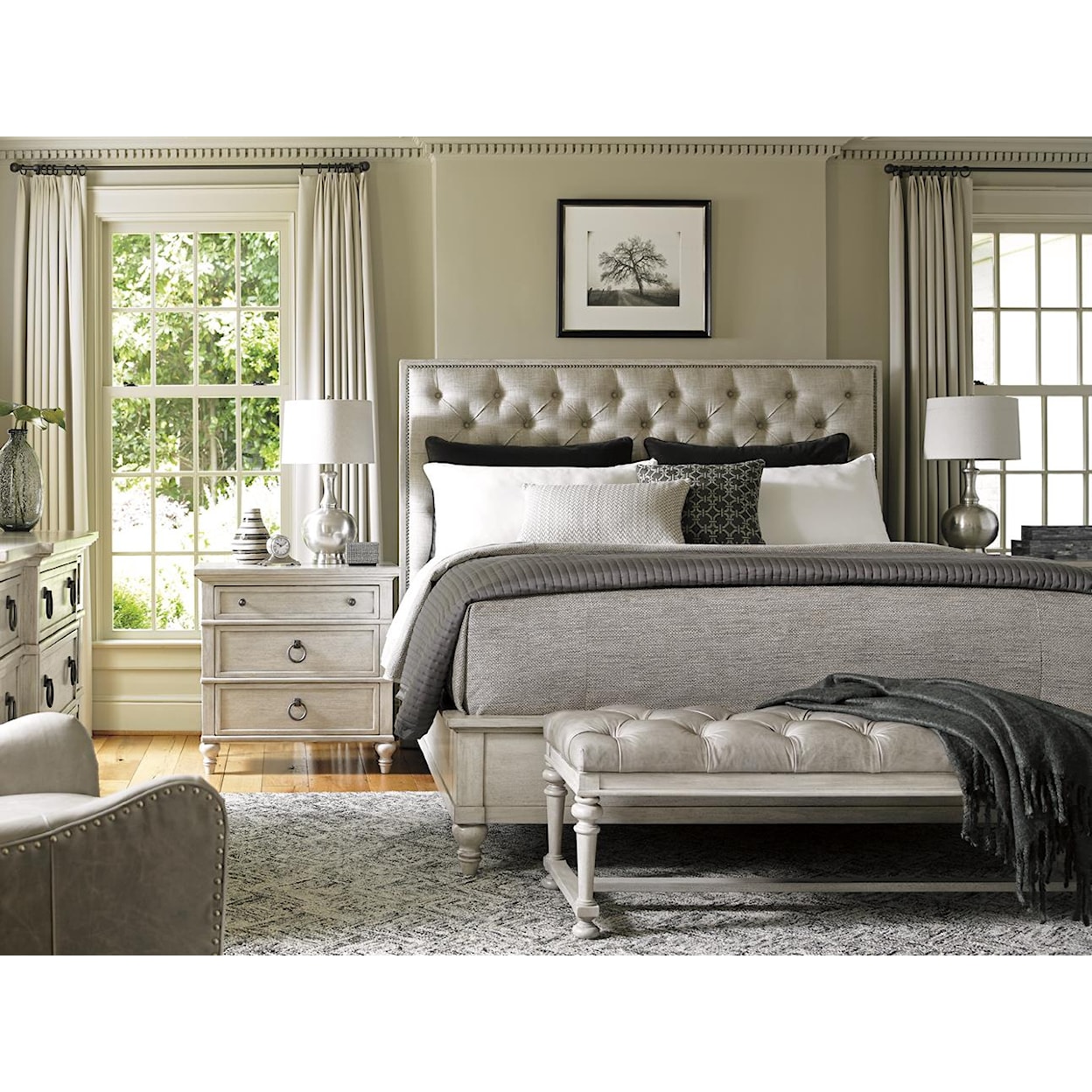 Lexington Oyster Bay SAG HARBOR TUFTED UPHOLSTERED BED, KING