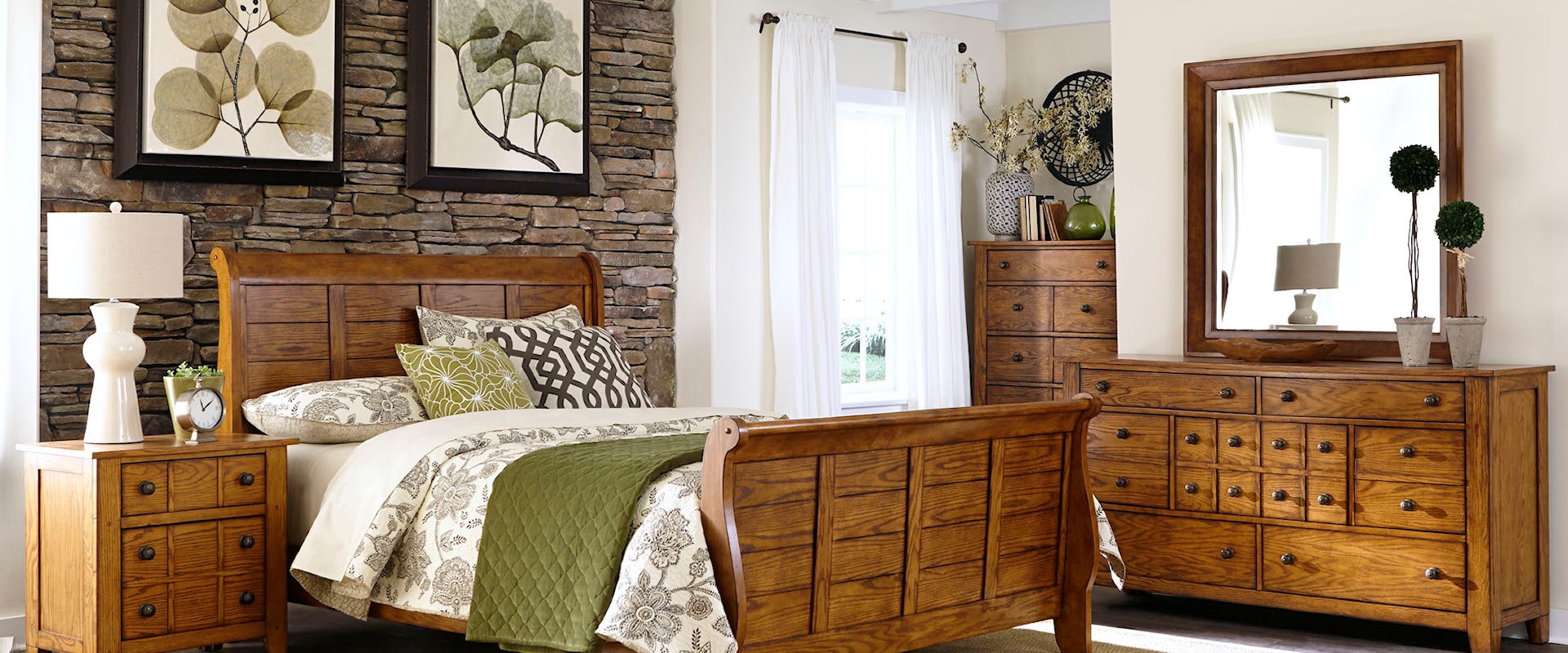 Rustic 5-Piece Queen Bedroom Group