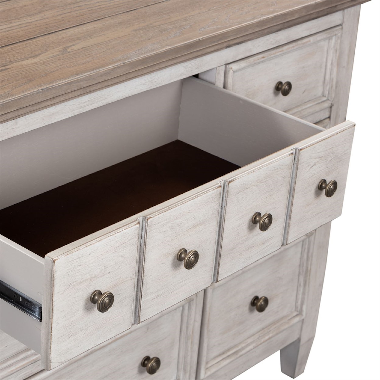 Liberty Furniture Heartland 9-Drawer Dresser