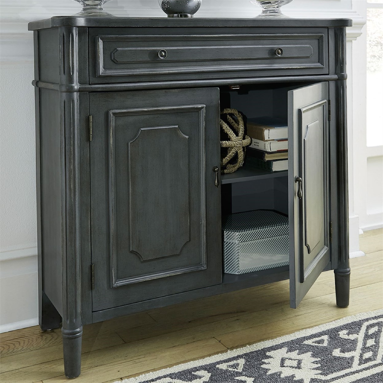 Liberty Furniture Madison Park 1-Drawer 2-Door Accent Cabinet