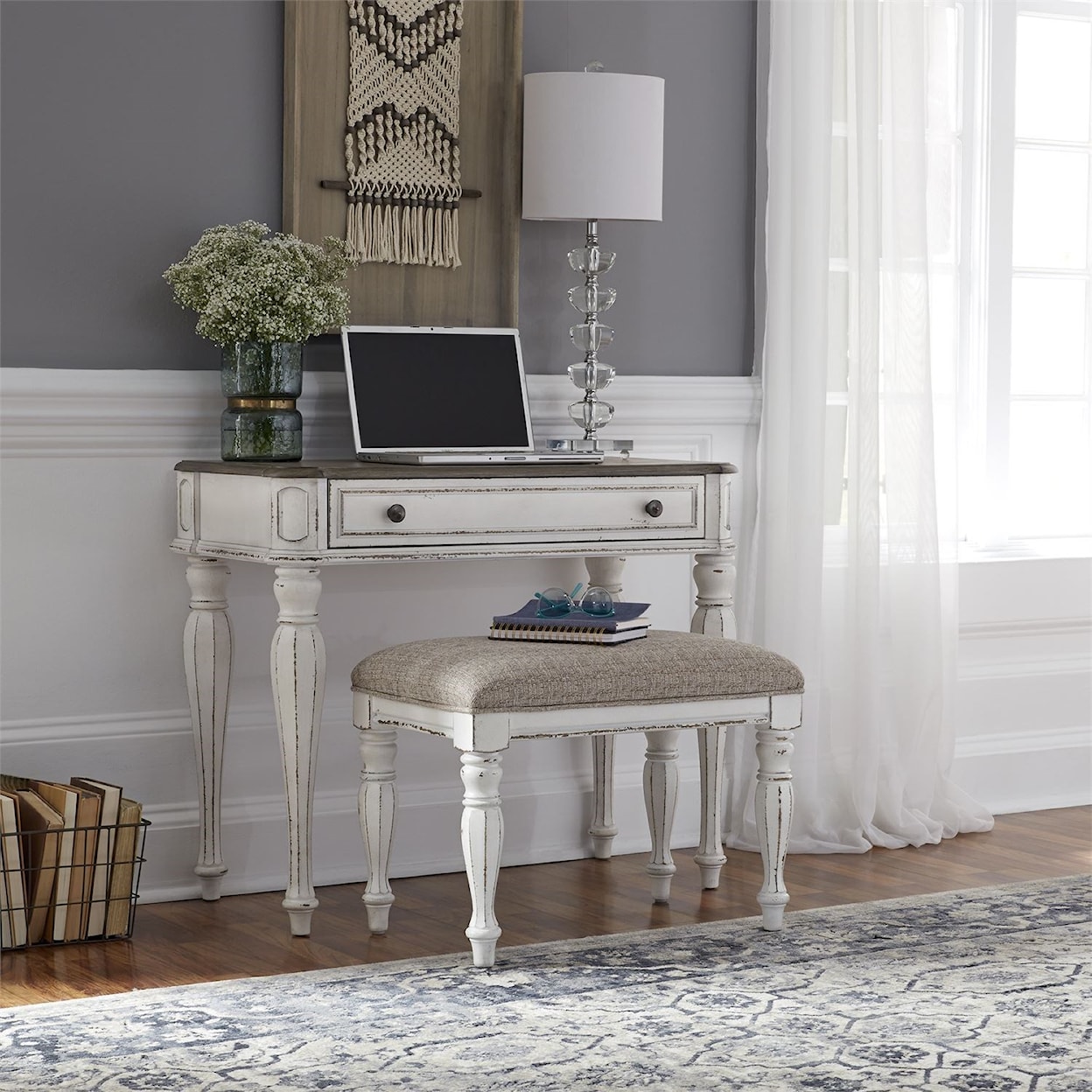 Liberty Furniture Magnolia Manor Accent Vanity Desk