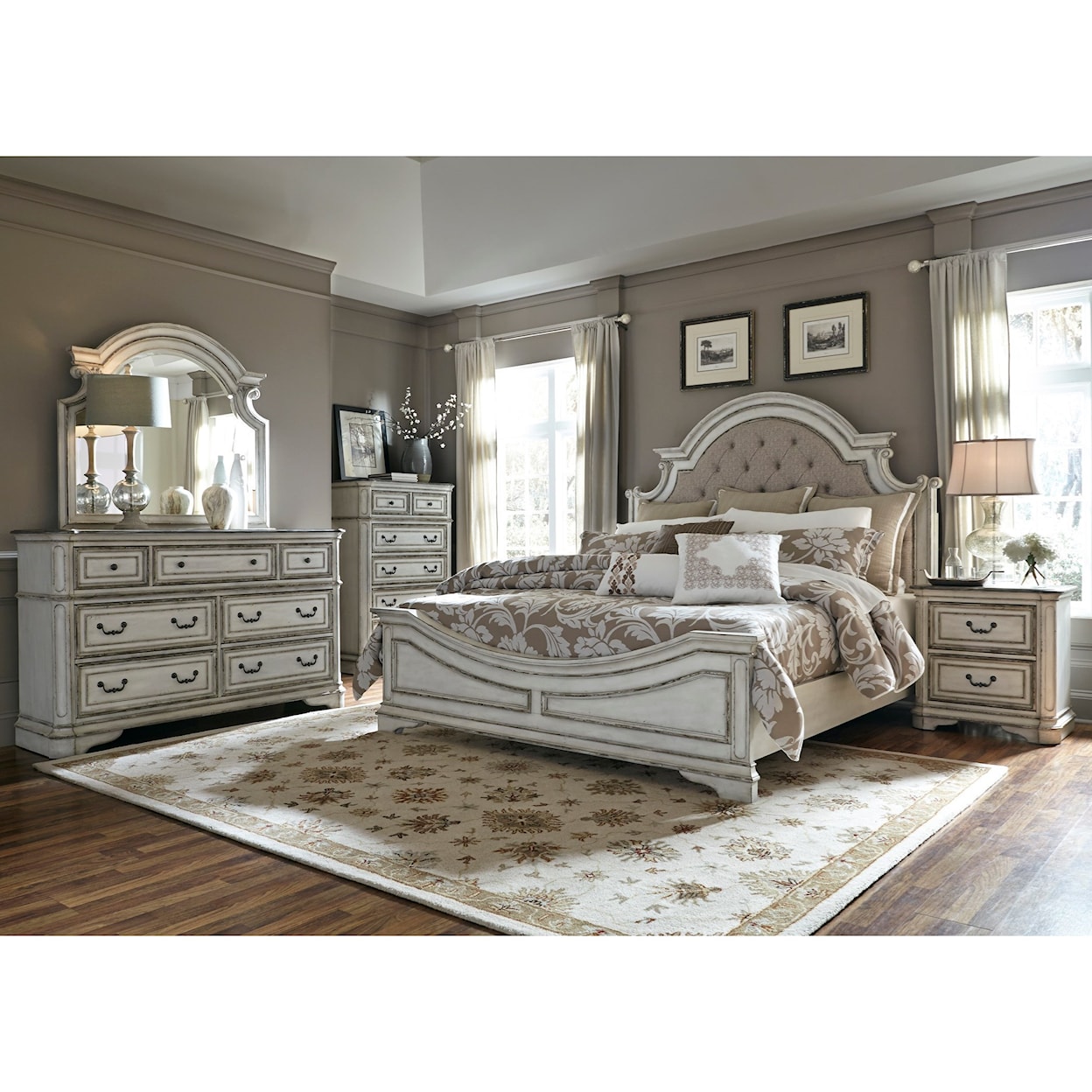 Liberty Furniture Magnolia Manor 7-Drawer Dresser & Mirror Set