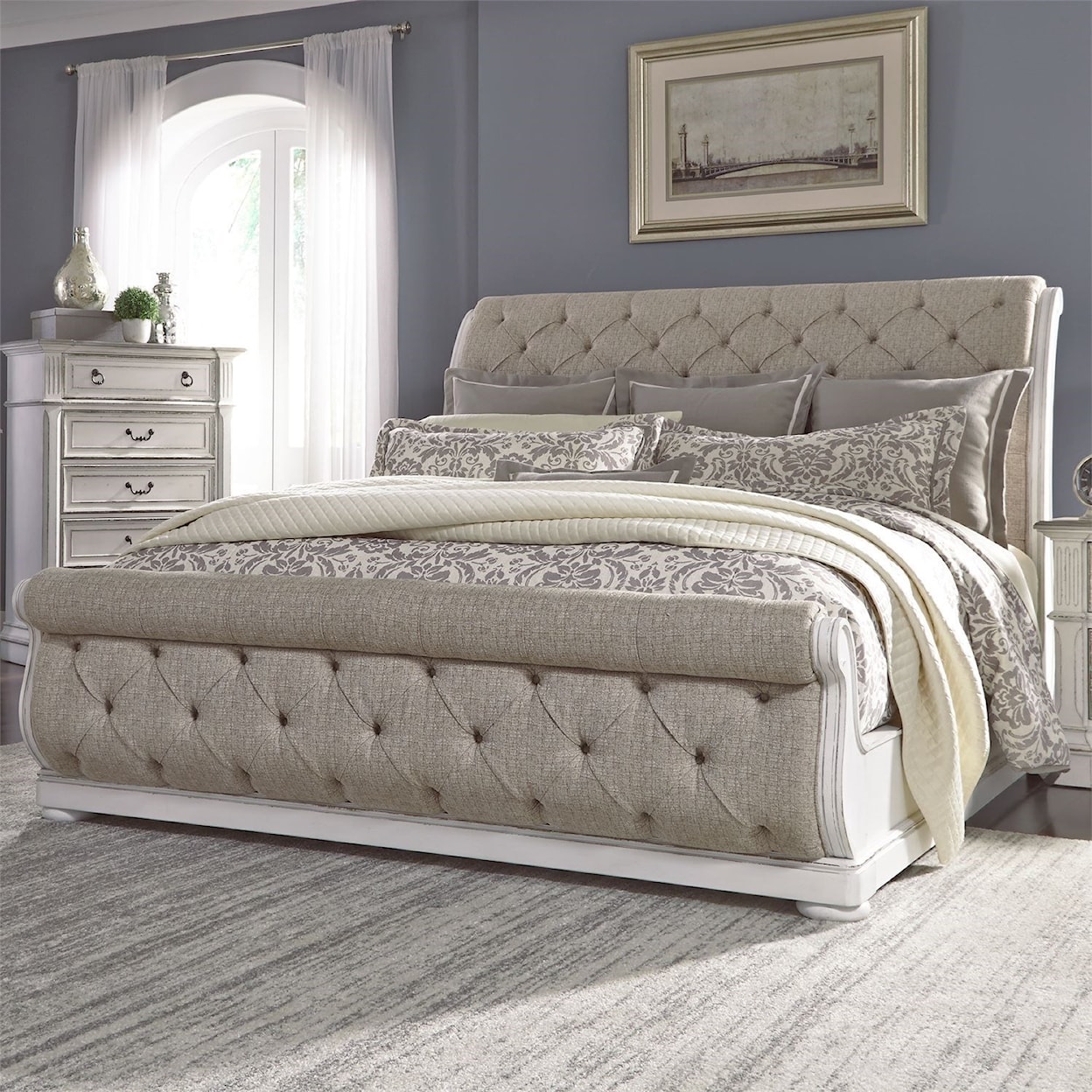 Liberty Furniture Magnolia Manor California King Upholstered Sleigh Bed