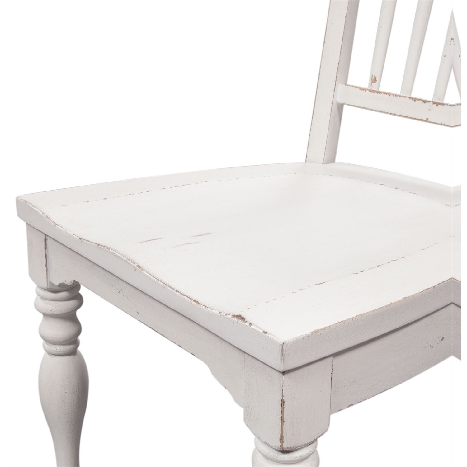 Liberty Furniture Magnolia Manor Spindle Back Side Chair