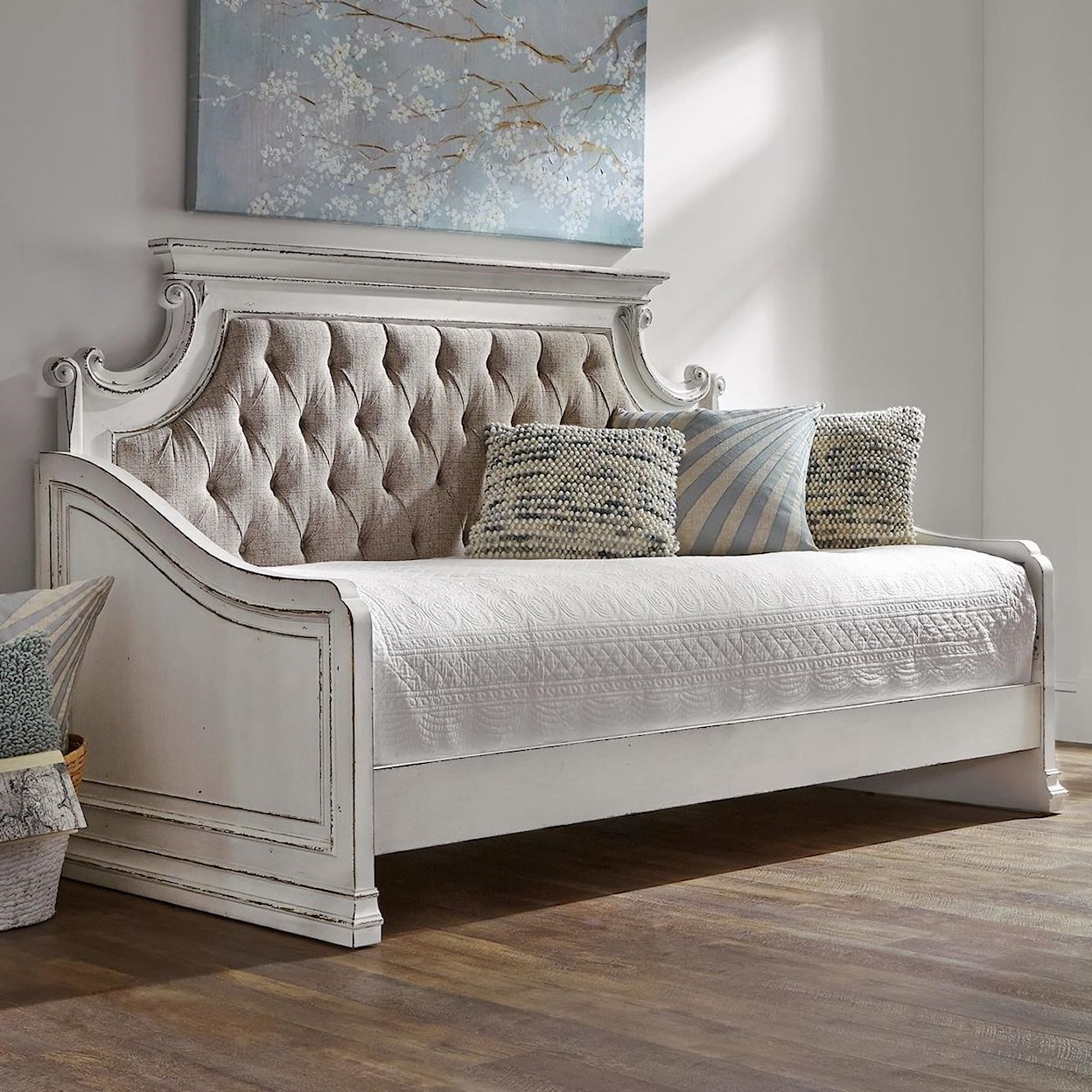 Liberty Furniture Magnolia Manor Twin Upholstered Daybed