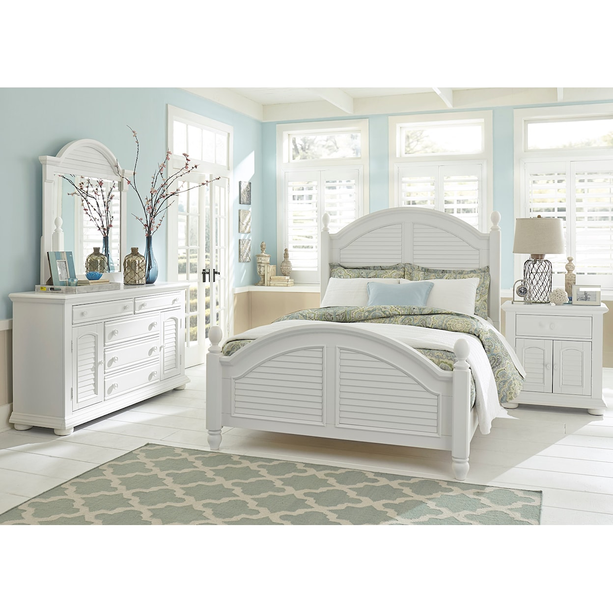 Liberty Furniture Summer House King Bedroom Group