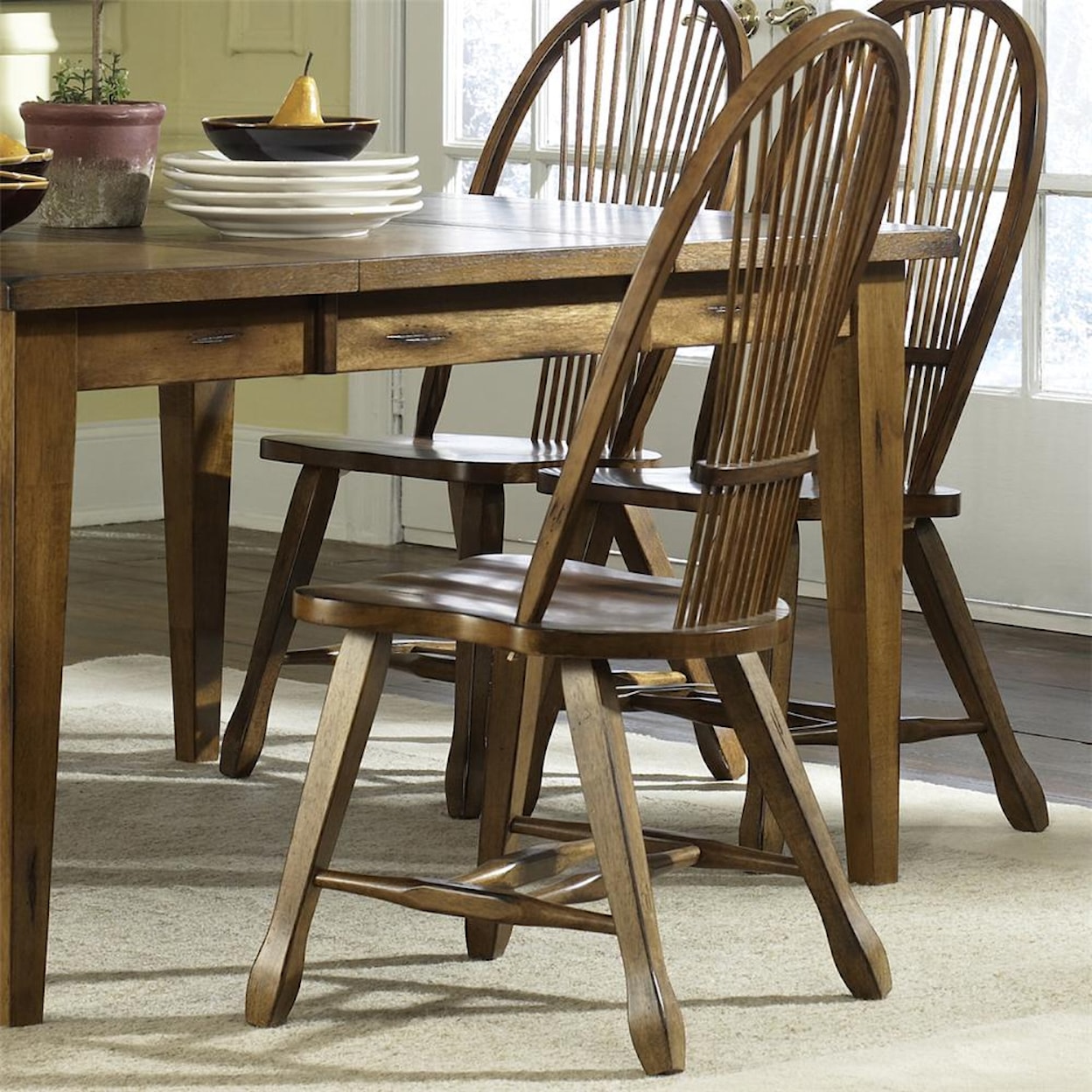 Libby Treasures 17 5-Piece Table & Chair Set