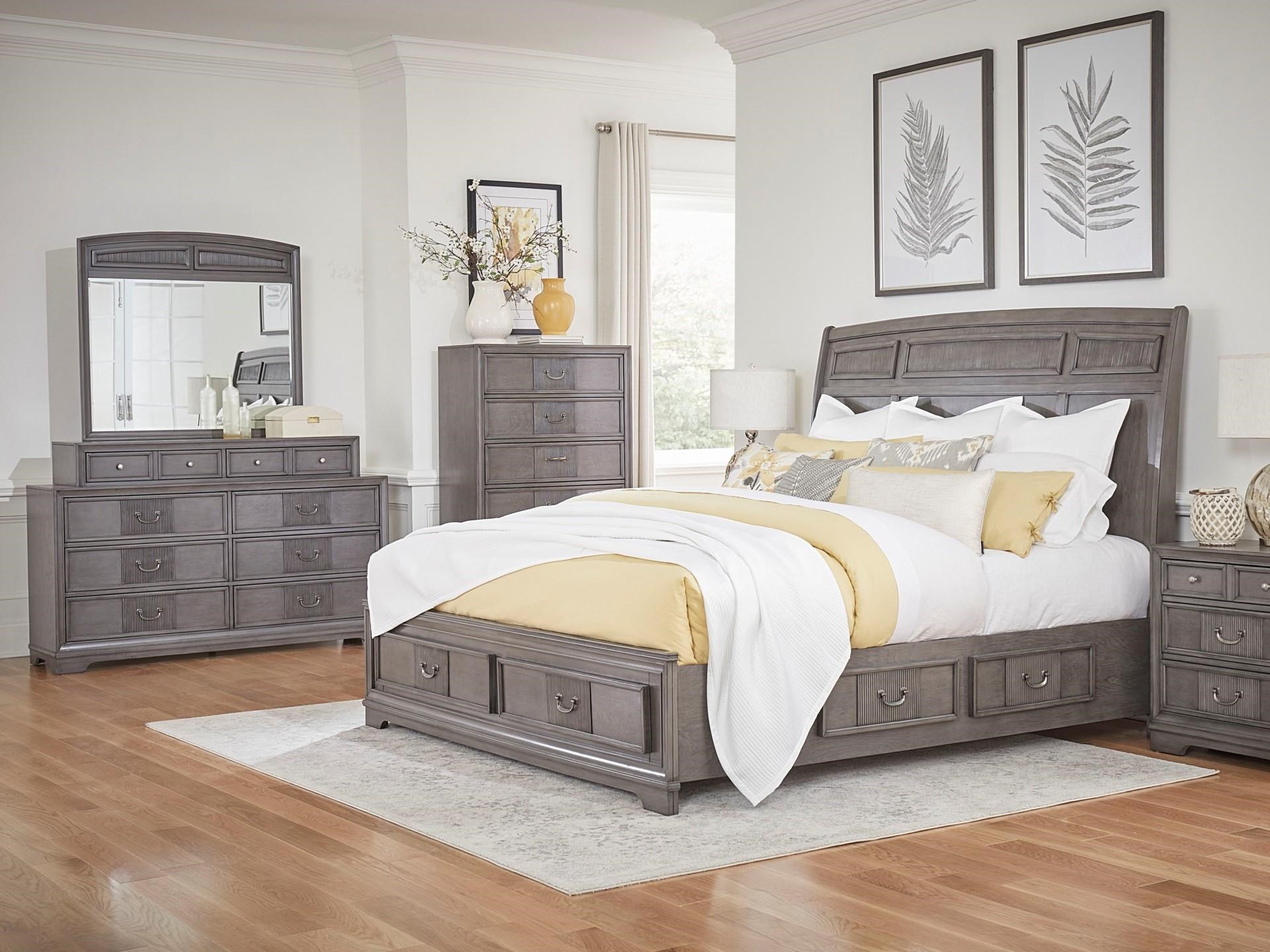 Lifestyle Lorrie C8472A-025 Traditional 3-Drawer Nightstand