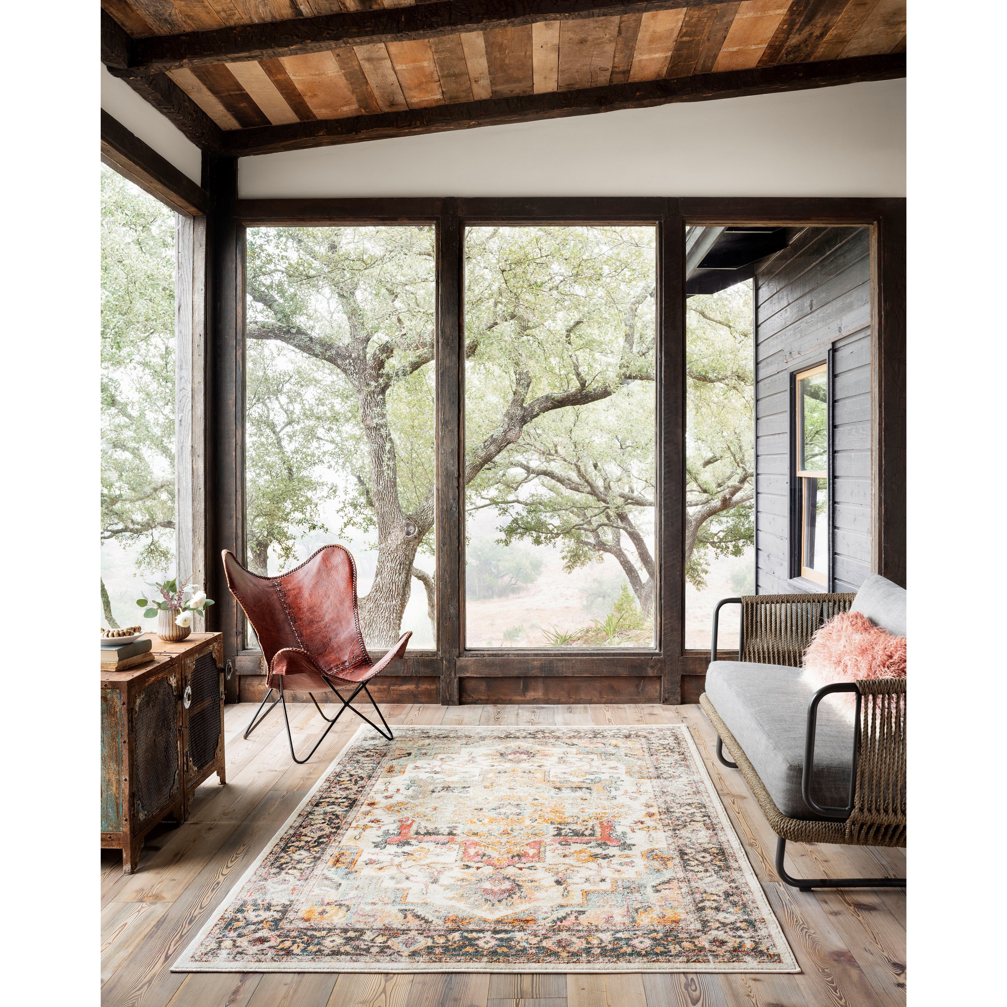 Loloi Rugs Clara 5'3" x 7'7" Ivory / Charcoal Rug