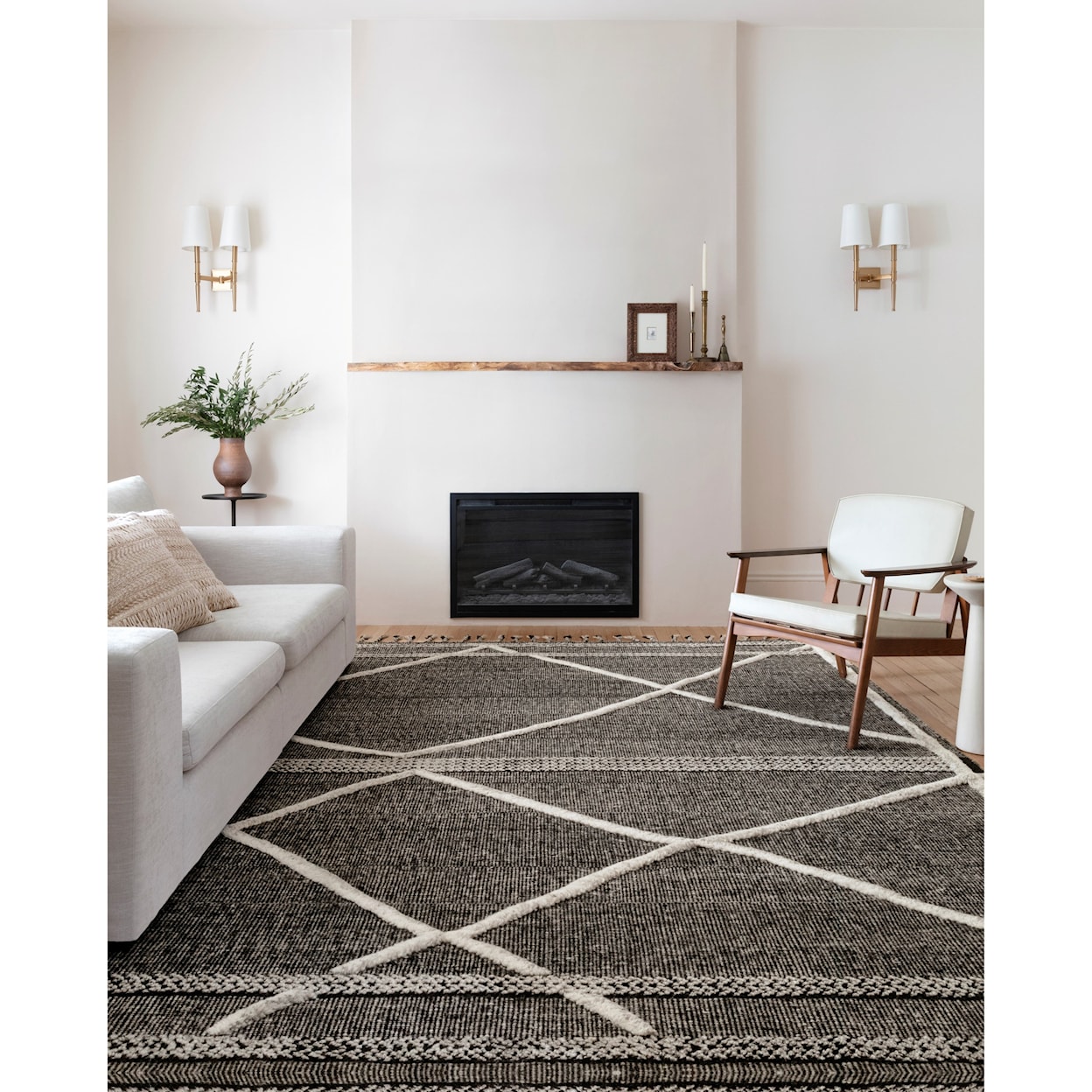 Reeds Rugs Iman 2'0" x 3'0" Beige / Charcoal Rug