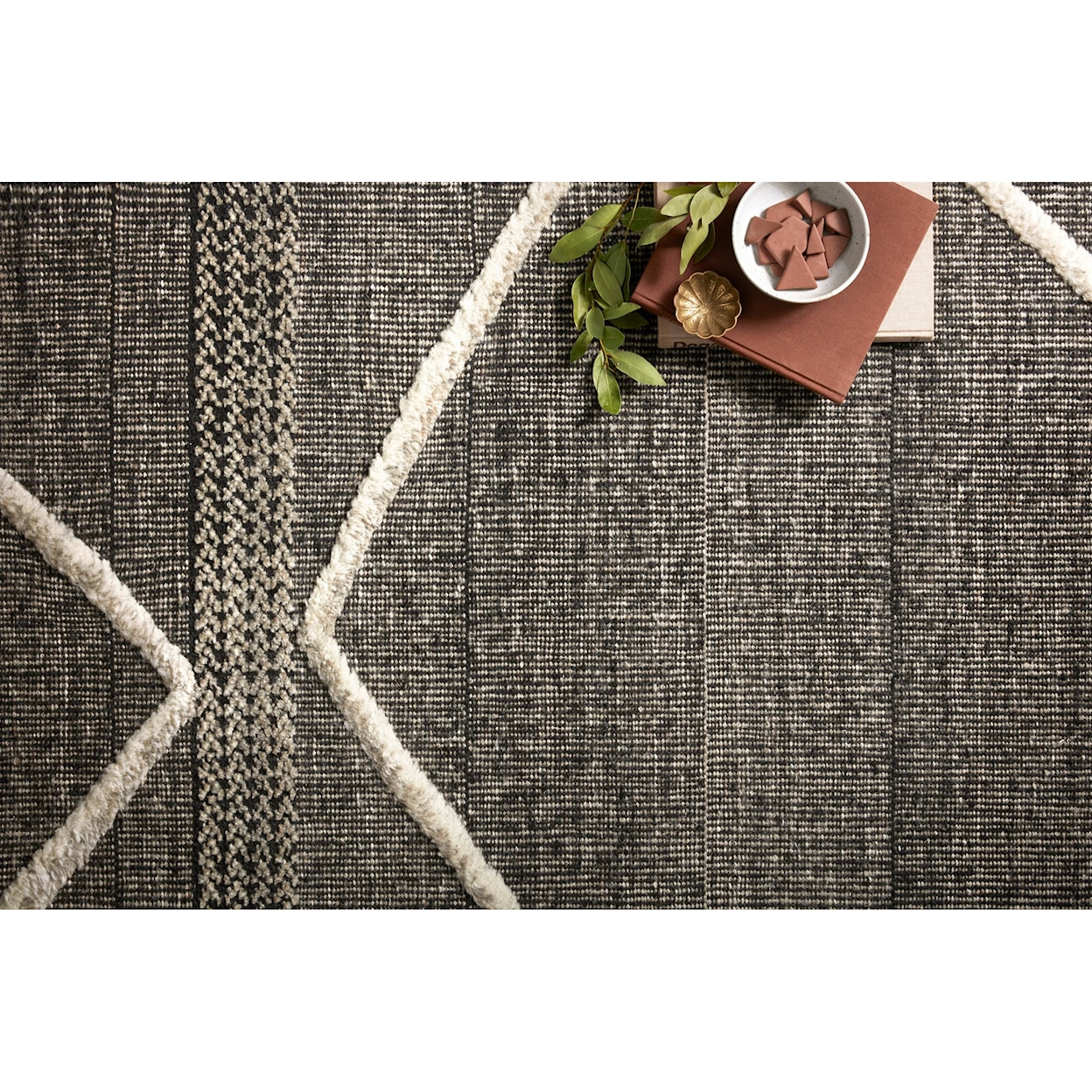 Reeds Rugs Iman 2'0" x 3'0" Beige / Charcoal Rug