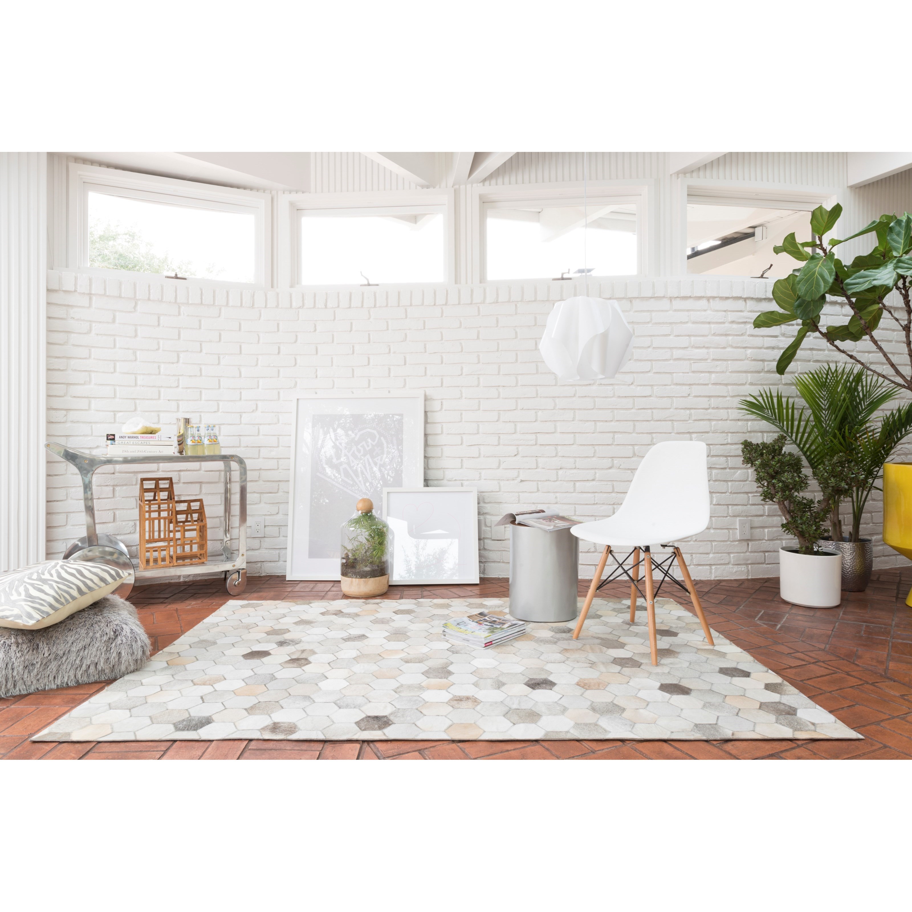 1'6" x 1'6"  Grey Rug