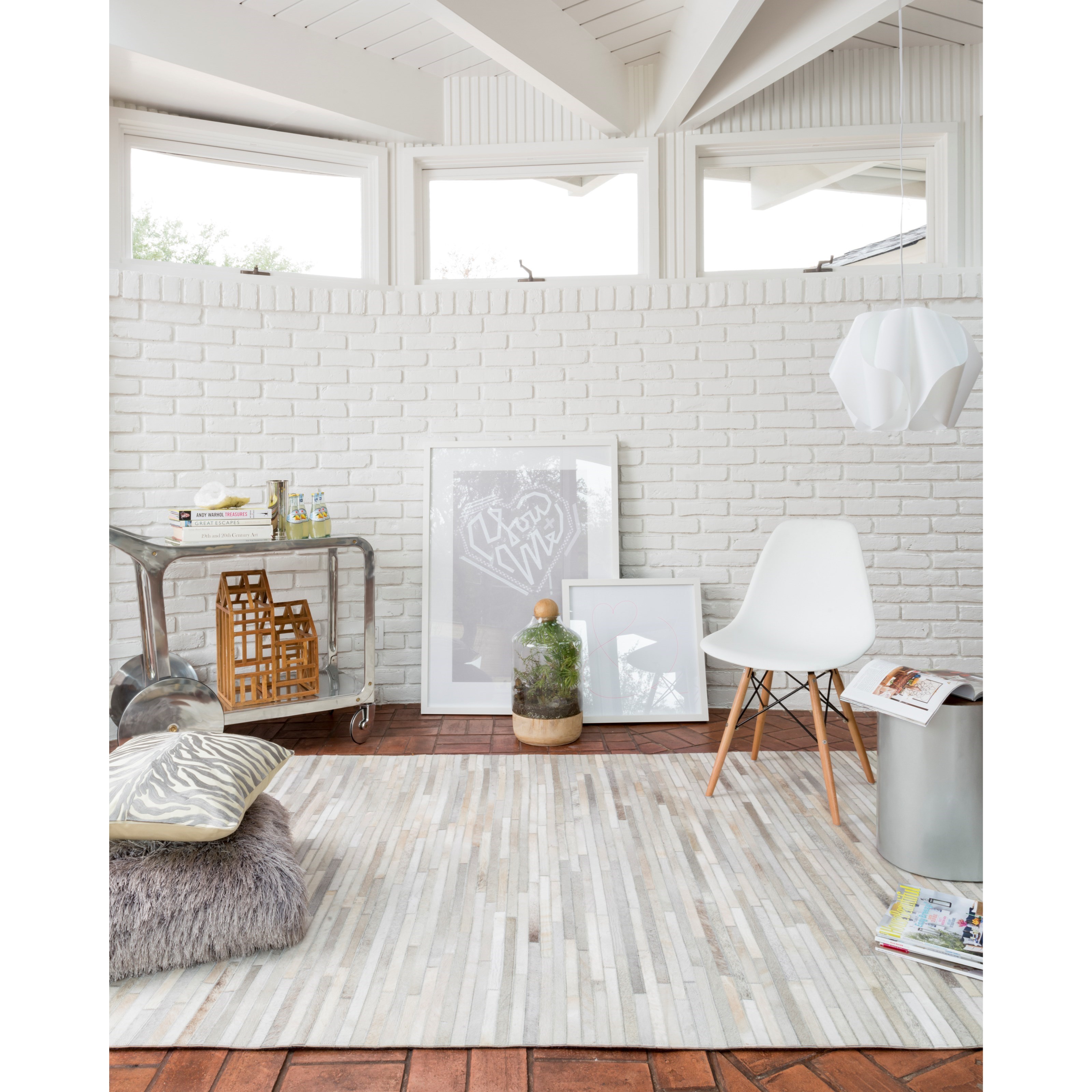 1'6" x 1'6"  Ivory Rug