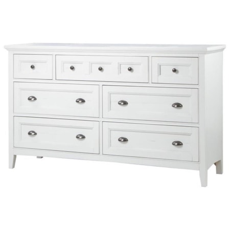 Traditional Dresser with Seven Drawers