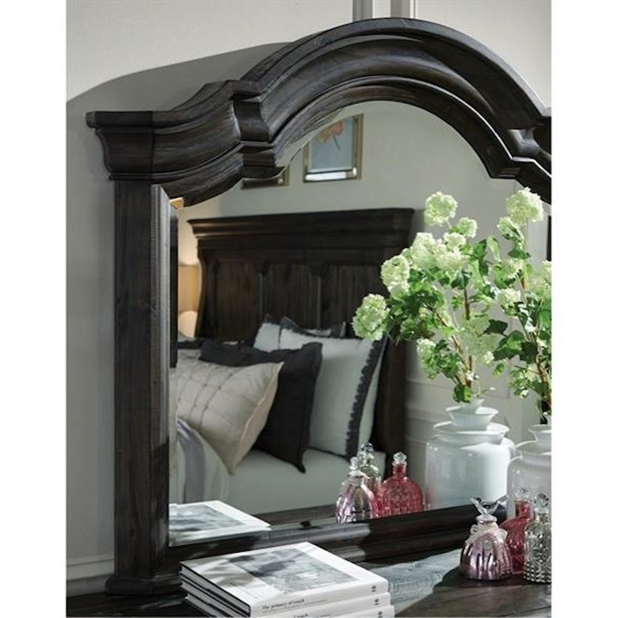 Magnussen Home Bellamy Bedroom Dresser and Mirror Set