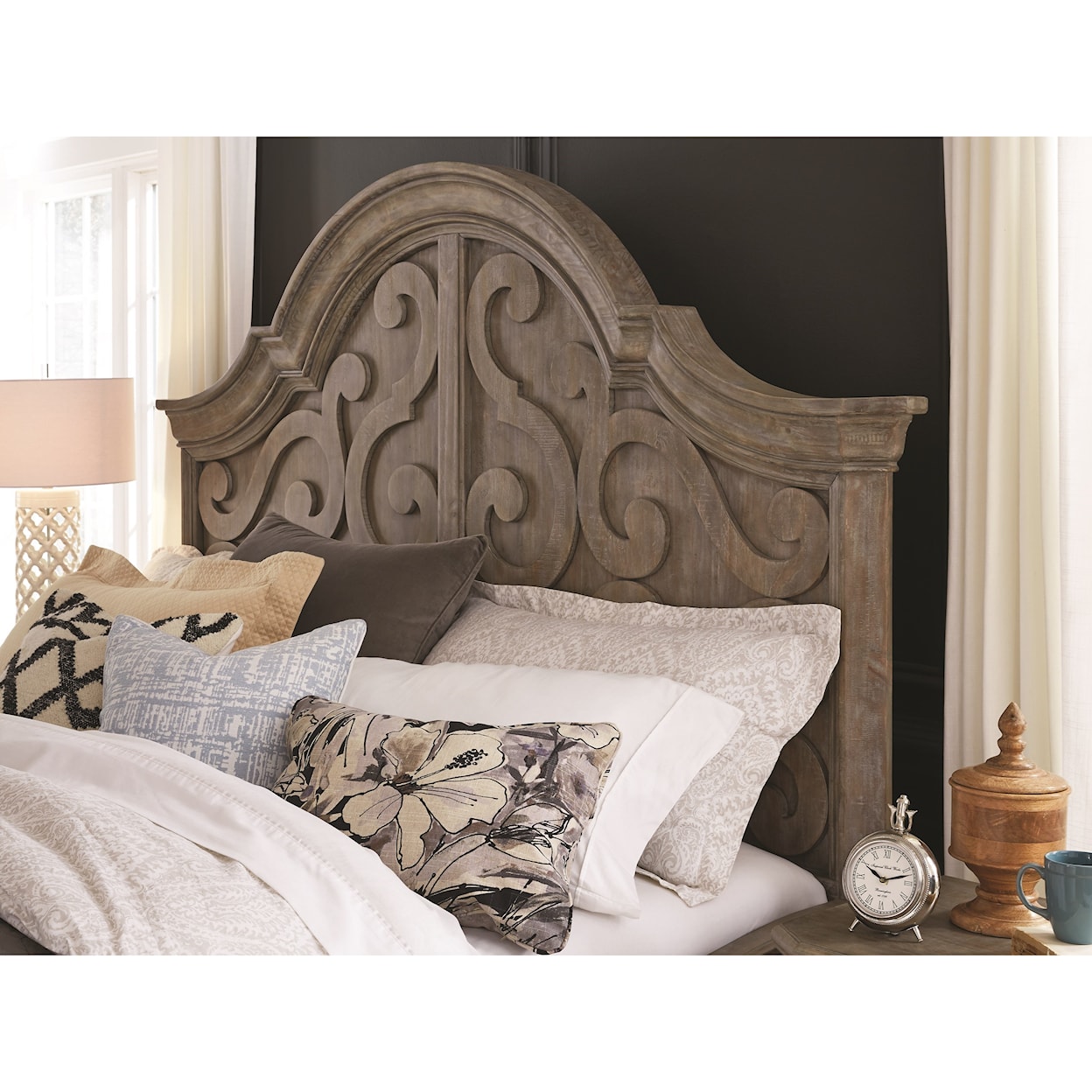 Magnussen Home Tinley Park Bedroom King Arched Panel Bed