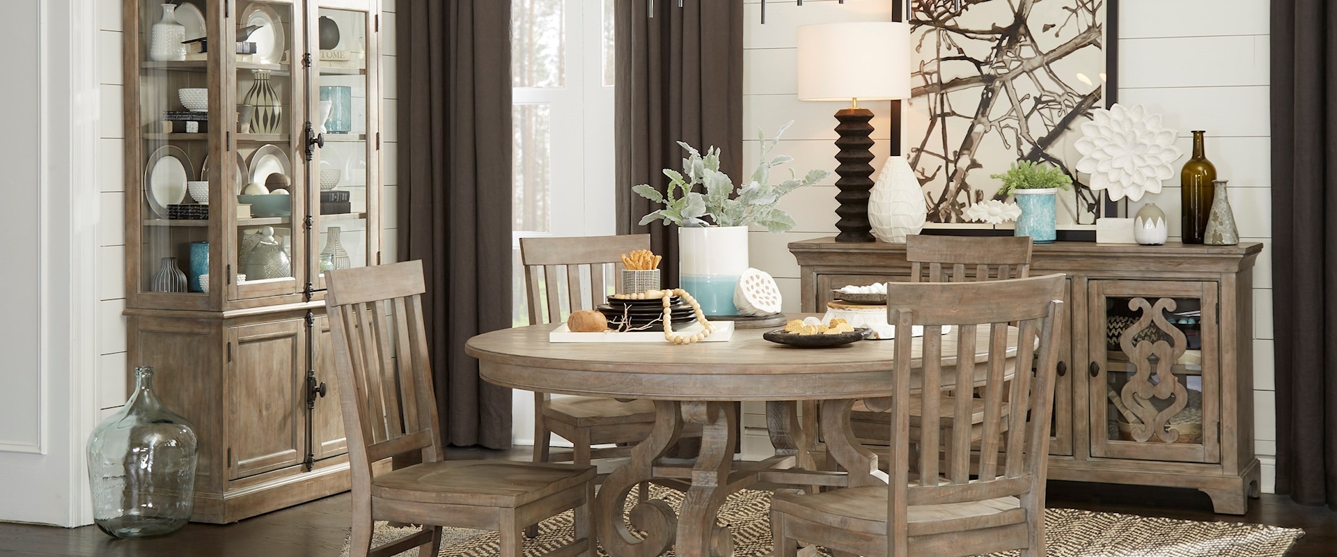 Relaxed Vintage 6-Piece Casual Dining Room Group