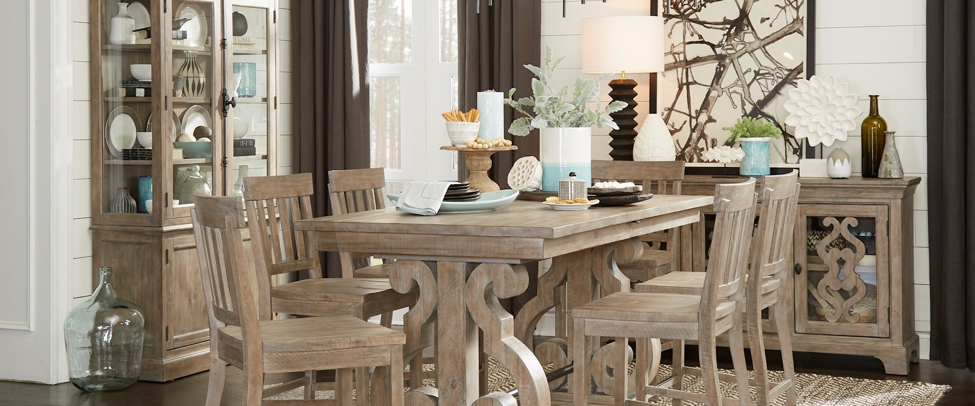 Relaxed Vintage 9-Piece Formal Dining Room Group