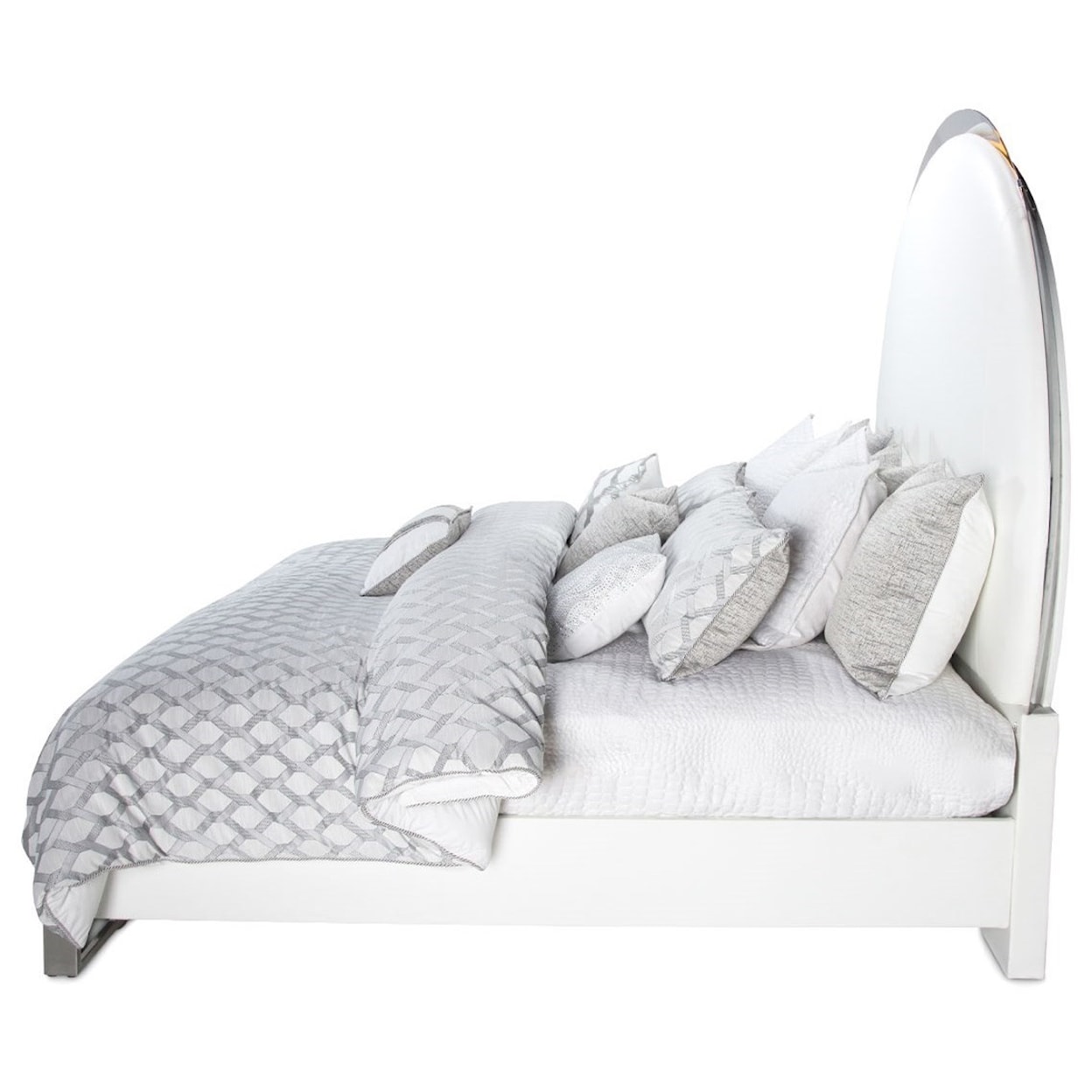 Michael Amini Halo Queen Upholstered Bed