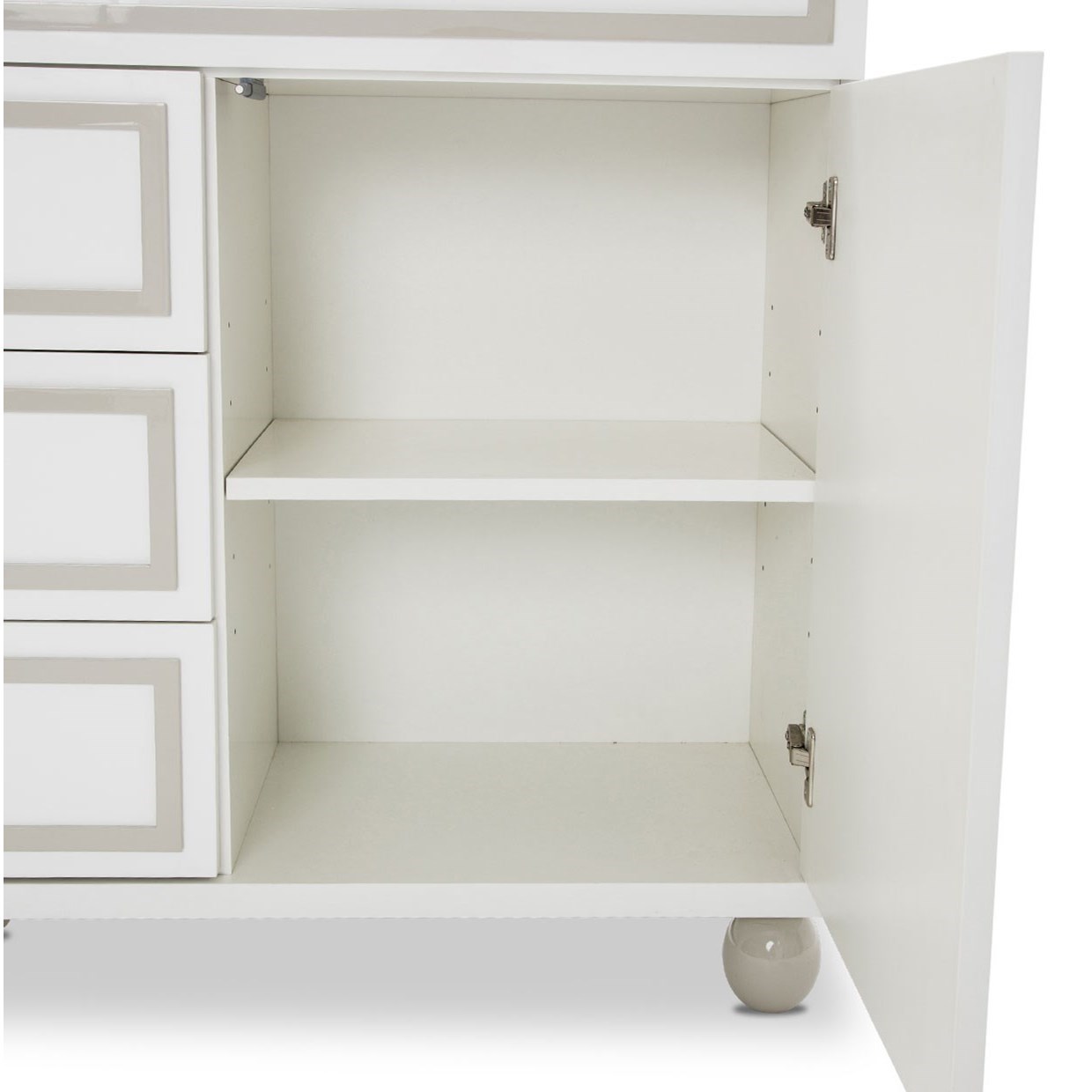 Dresser