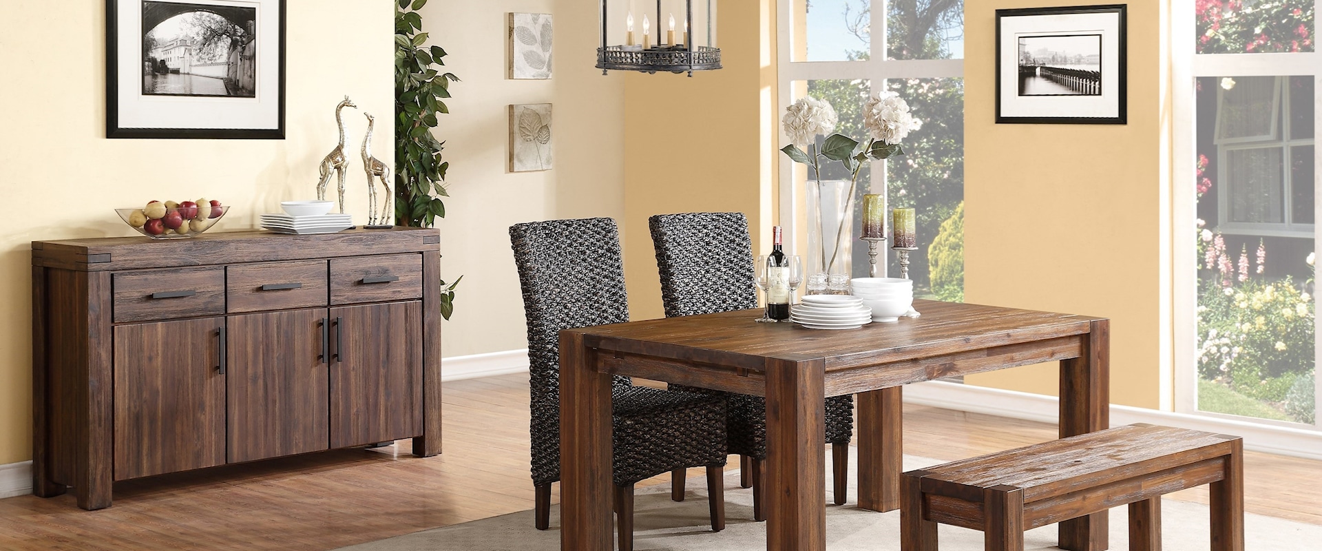 Casual Dining Room Group