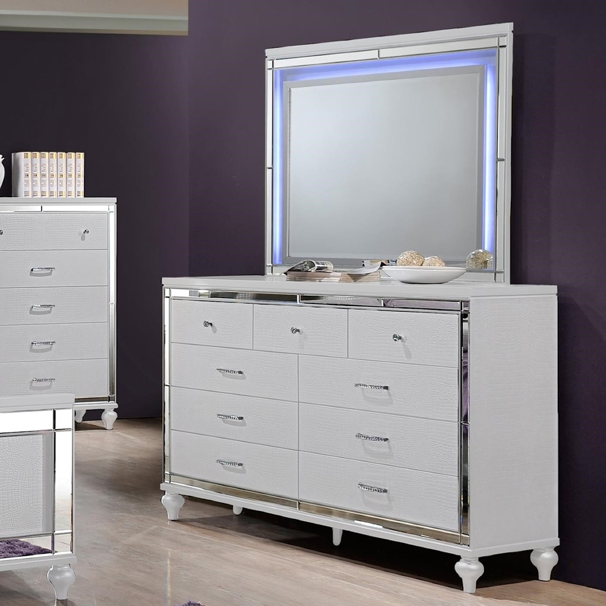 New Classic Valentino Dresser and Mirror Set