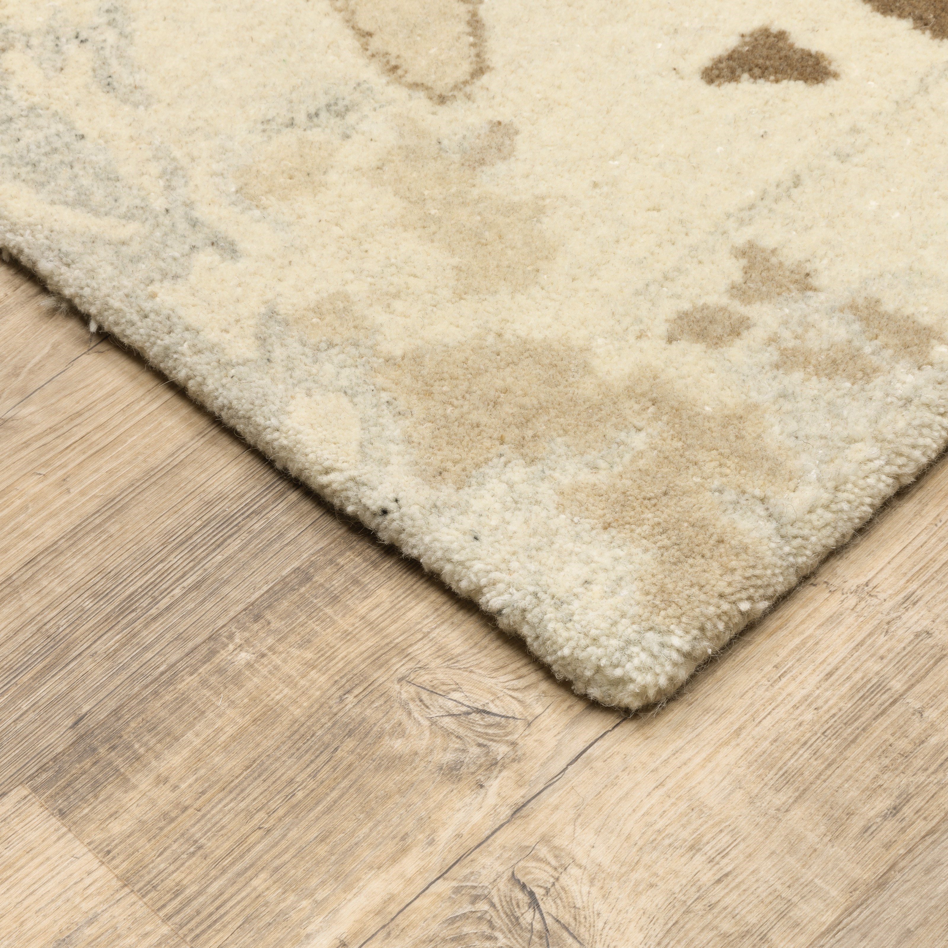 Oriental Weavers Anastasia 3' 6" X  5' 6" Rectangle Rug