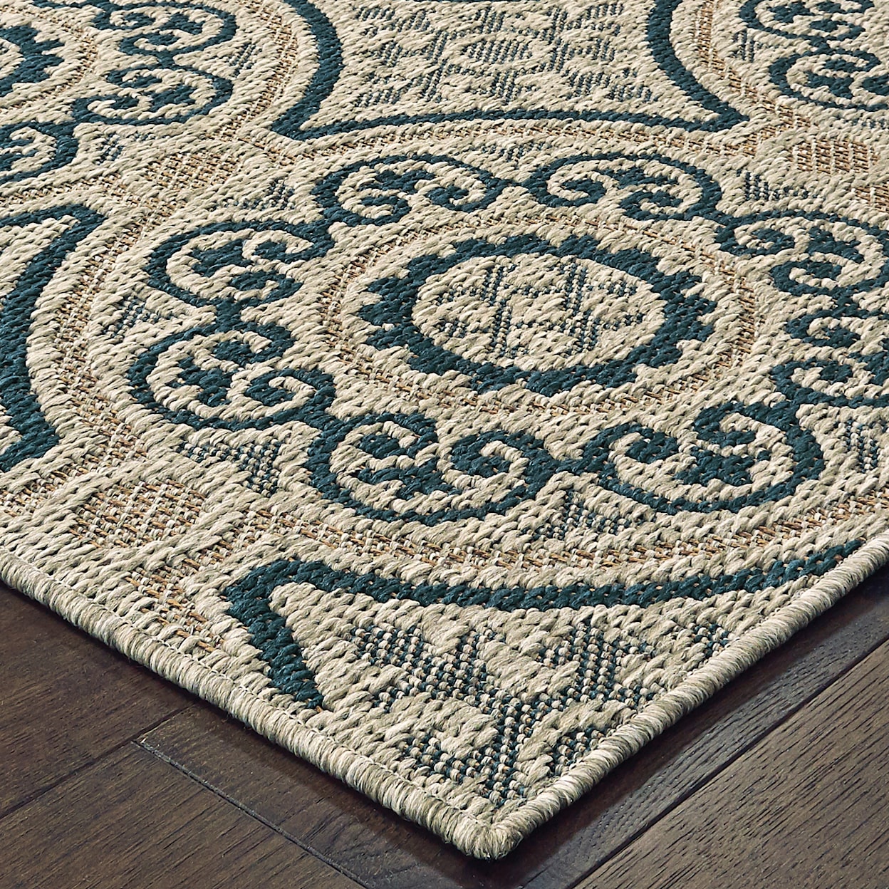 Oriental Weavers Latitude 7'10" X 10' Rectangle Rug