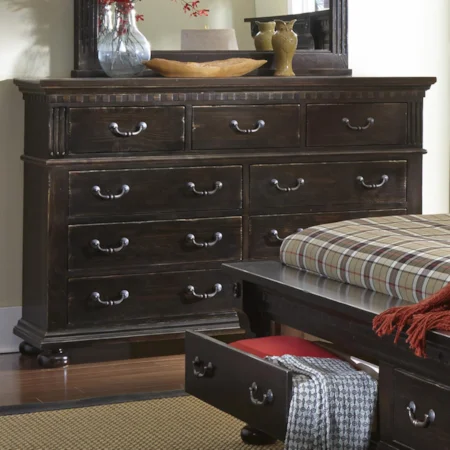 Traditional Drawer Dresser
