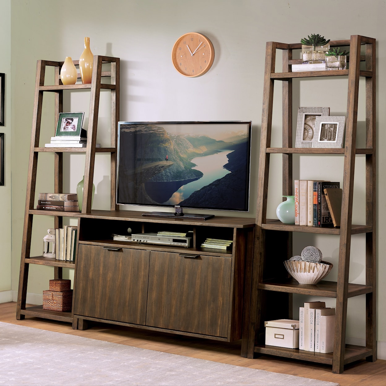 Riverside Furniture Perspectives Entertainment Console